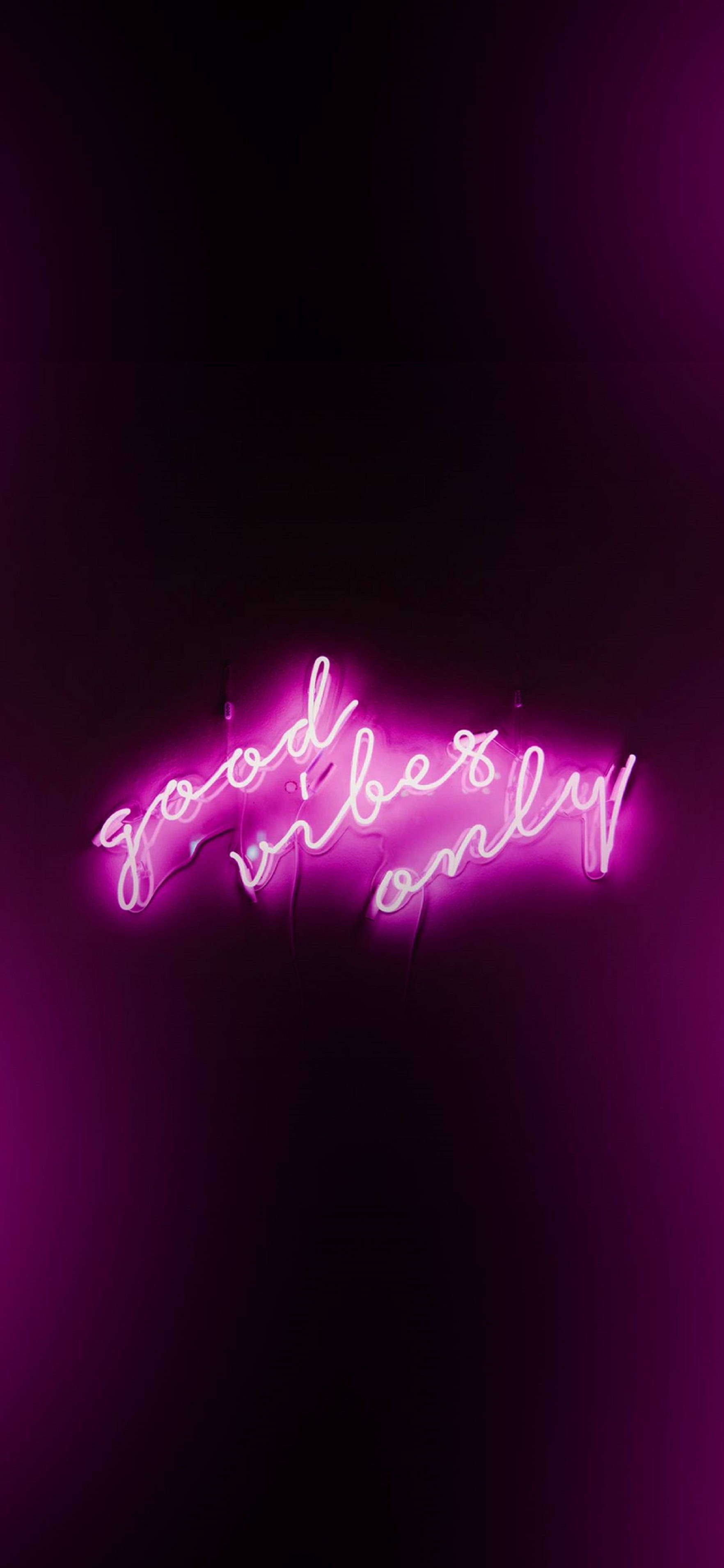 4K Neon iPhone Duvar Kağıdı - "Good Vibes Only" Duvar Kağıdı