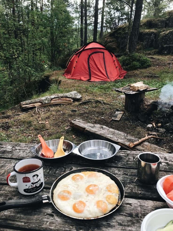 A peaceful winter campsite under the starry sky Duvar Kağıdı