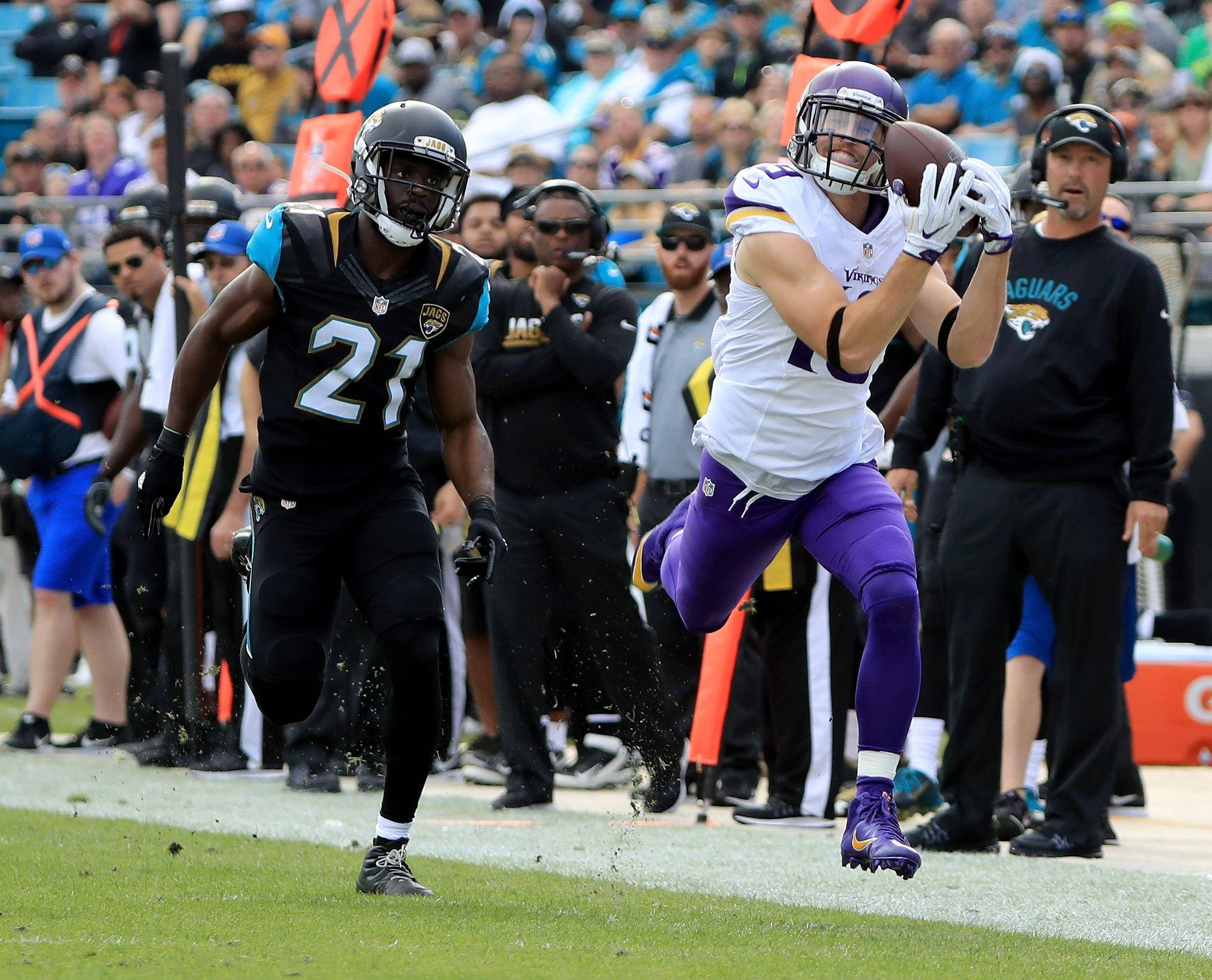 Adam Thielen Washington Commanders Maçında Duvar Kağıdı