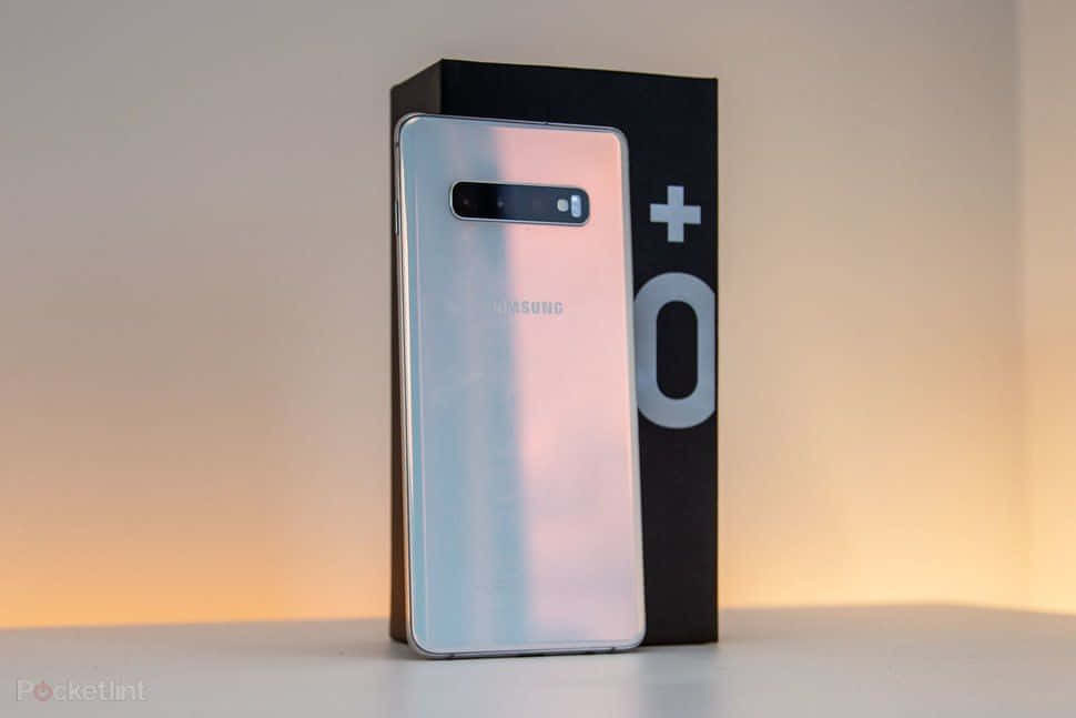 Akıllı Telefonların Yeni Nesli – Samsung Galaxy S10 Duvar Kağıdı