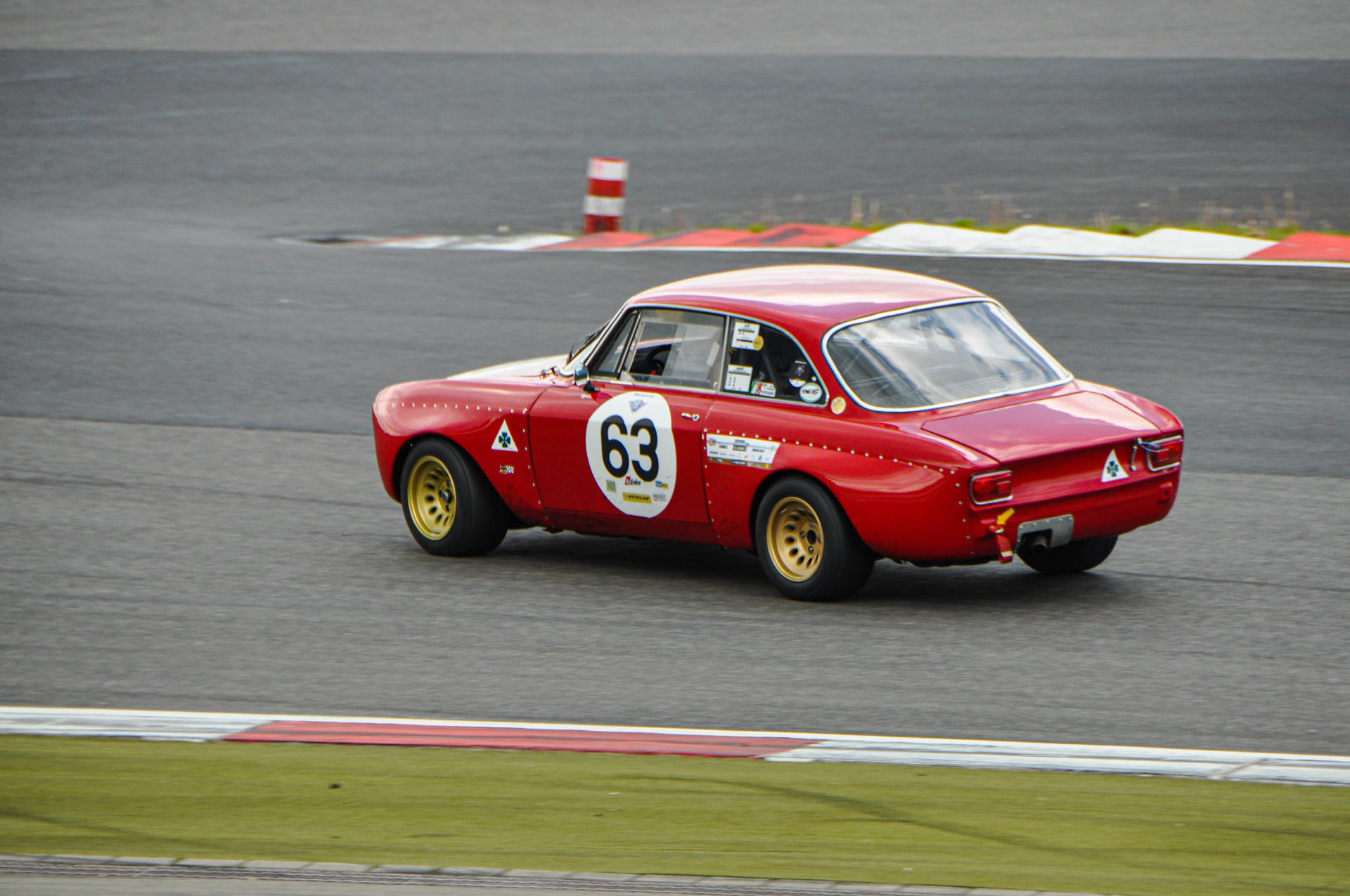 Alfa Romeo Giulia GTA Corsa coupe otomobil duvar kağıdı.