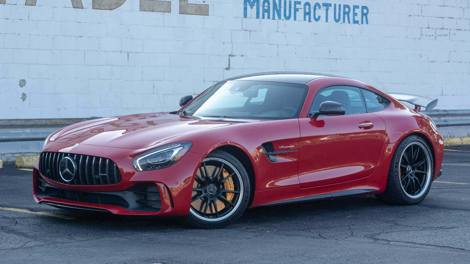 AMG GT-R'nin gücünü keşfedin Duvar Kağıdı