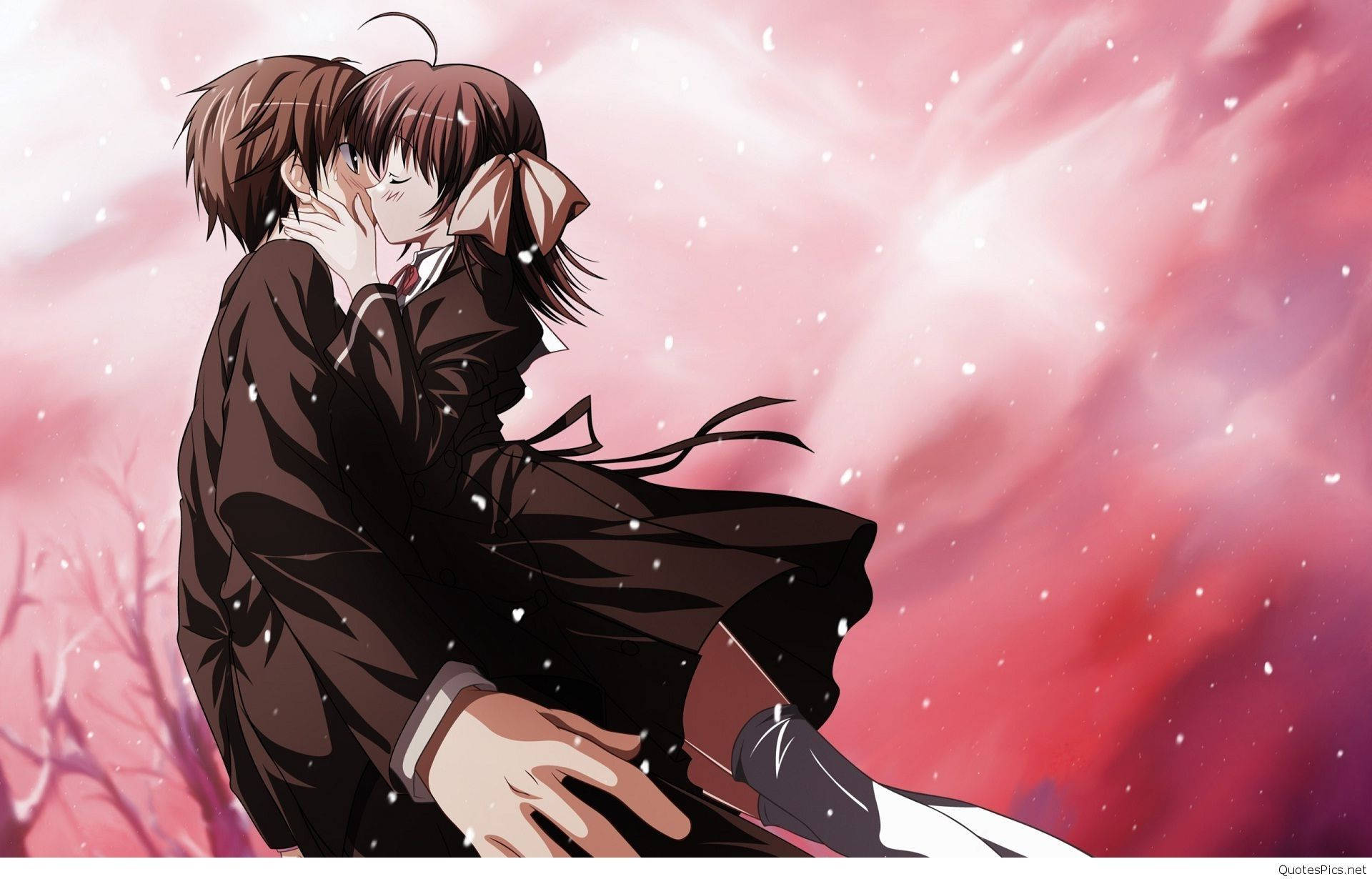 Anime Çift Kucaklaşması Kırmızı Gökyüzü Duvar Kağıdı