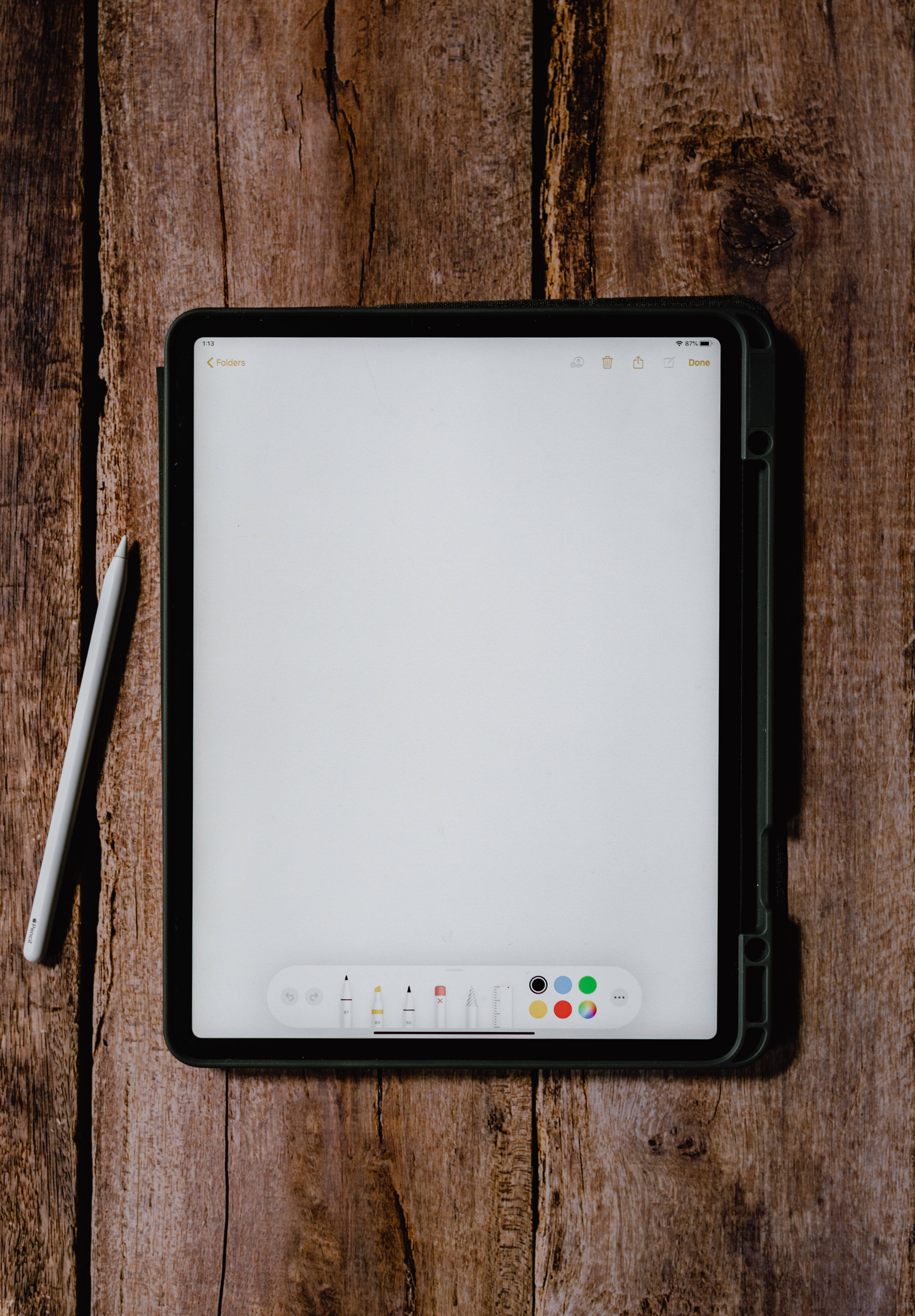 Apple iPad Pro Çizim Uygulamasıyla Duvar Kağıdı