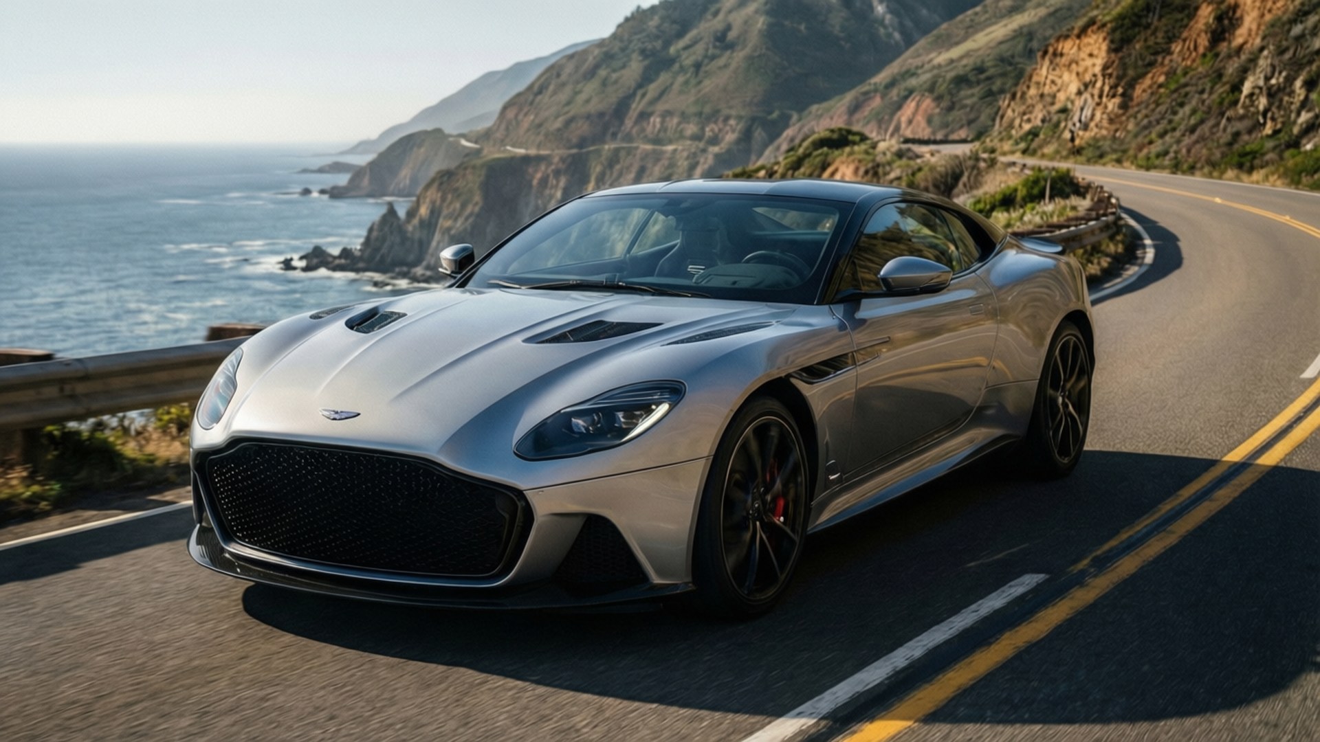 Aston Martin Sahil Yolu Duvar Kağıdı
