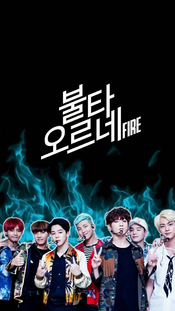 BTS erkek grubu üyeleri V, Jungkook, Jimin, Suga, Jin, RM ve J-Hope ateş albümü.