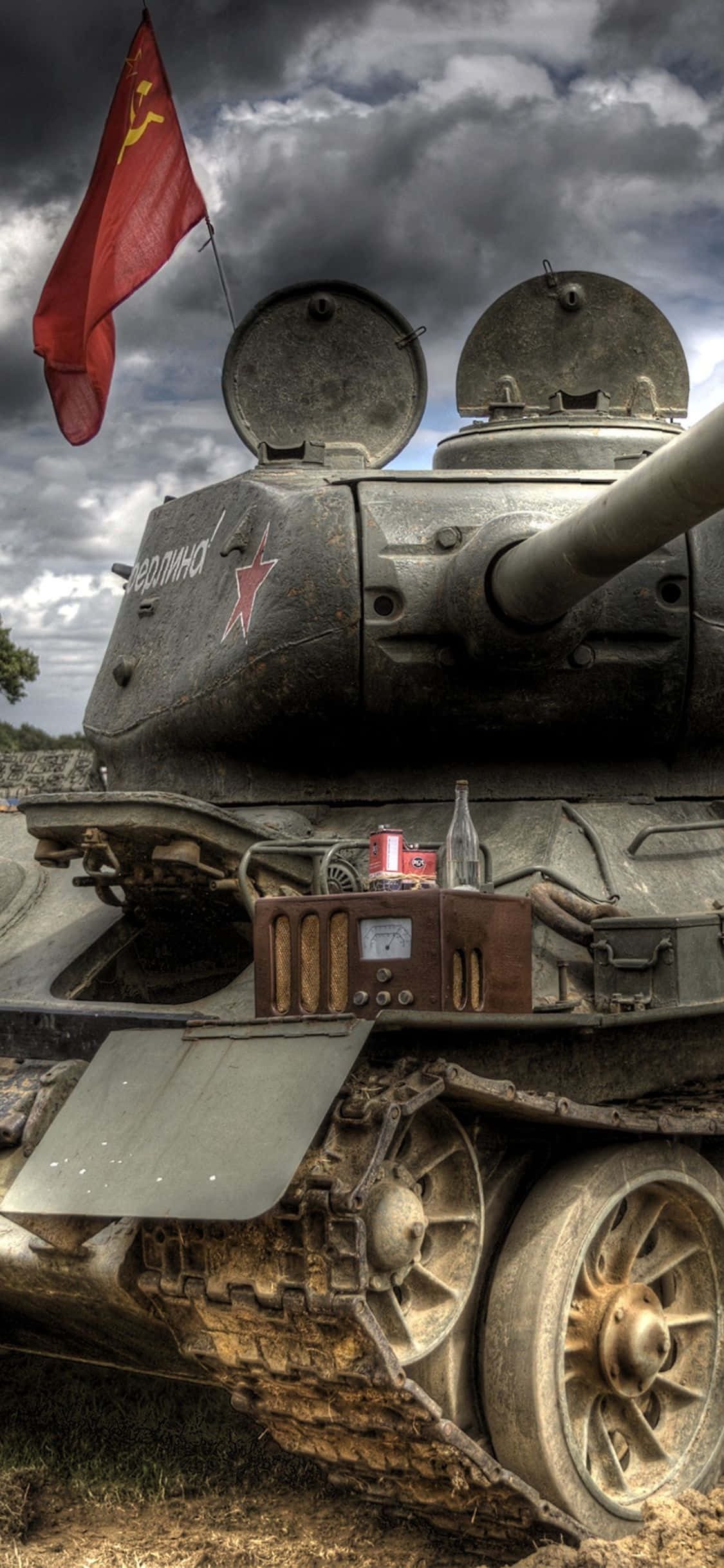 bayraklı bir tank Duvar Kağıdı