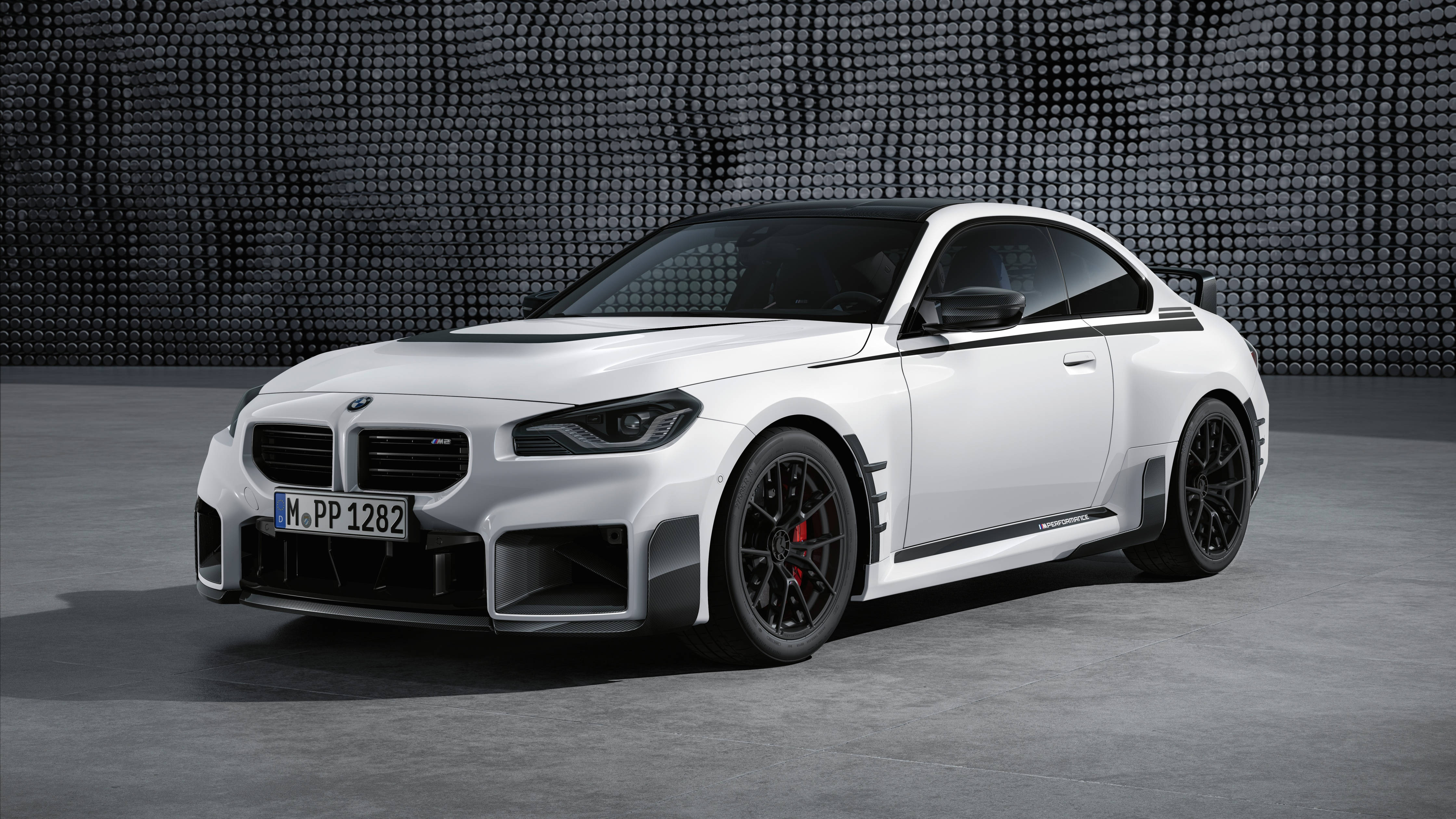 Beyaz BMW M2 4K Dizüstü Araba Duvar Kağıdı