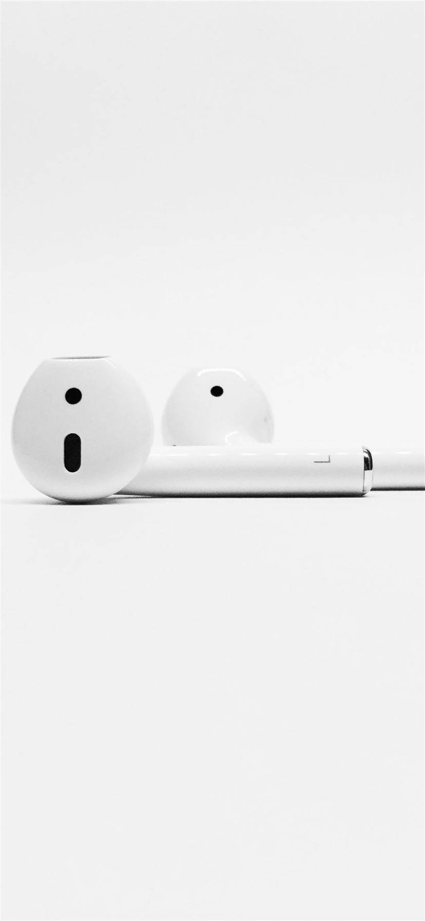 Beyaz iPhone AirPods Duvar Kağıdı