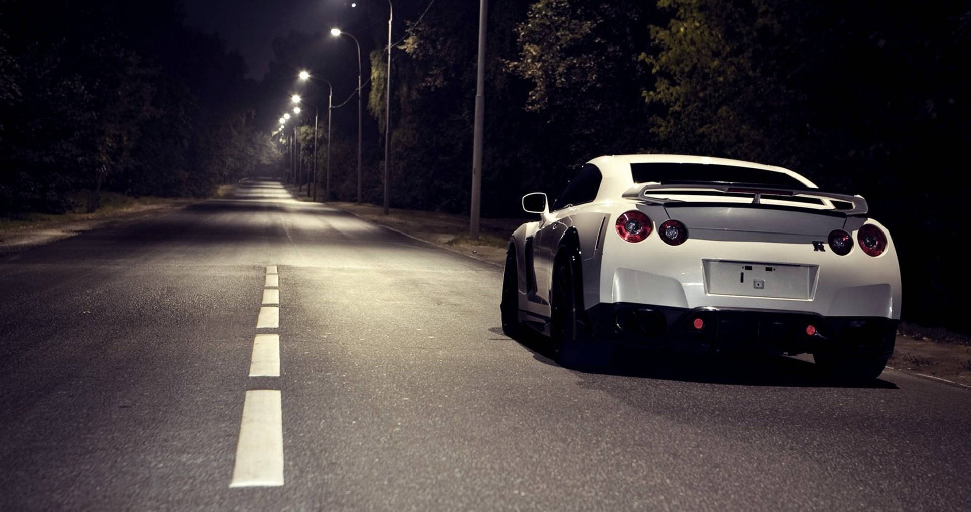 Beyaz Nissan GTR 4k araba duvar kağıdı