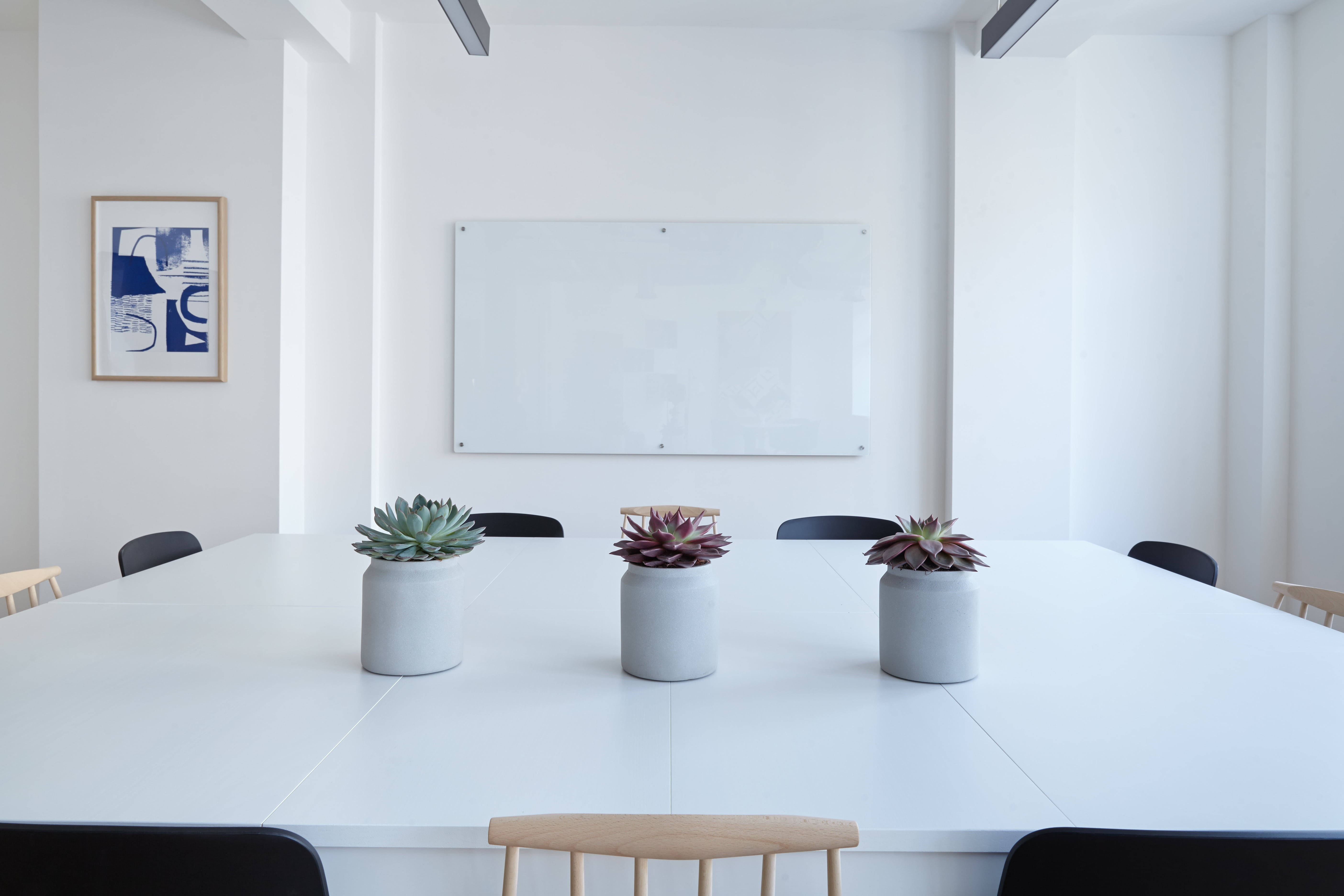 Beyaz Toplantı Odası Zoom Arka Planı Ofis Duvar Kağıdı