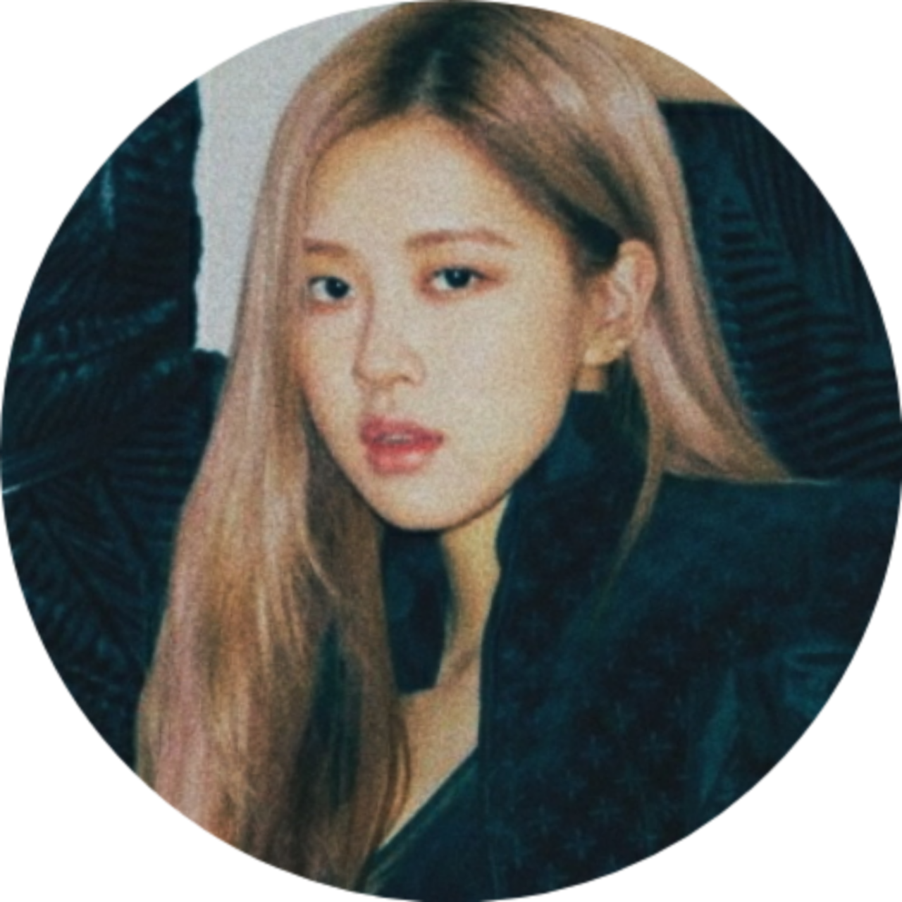 Blackpink Üyesinin Göz Alıcı Görünümü Duvar Kağıdı