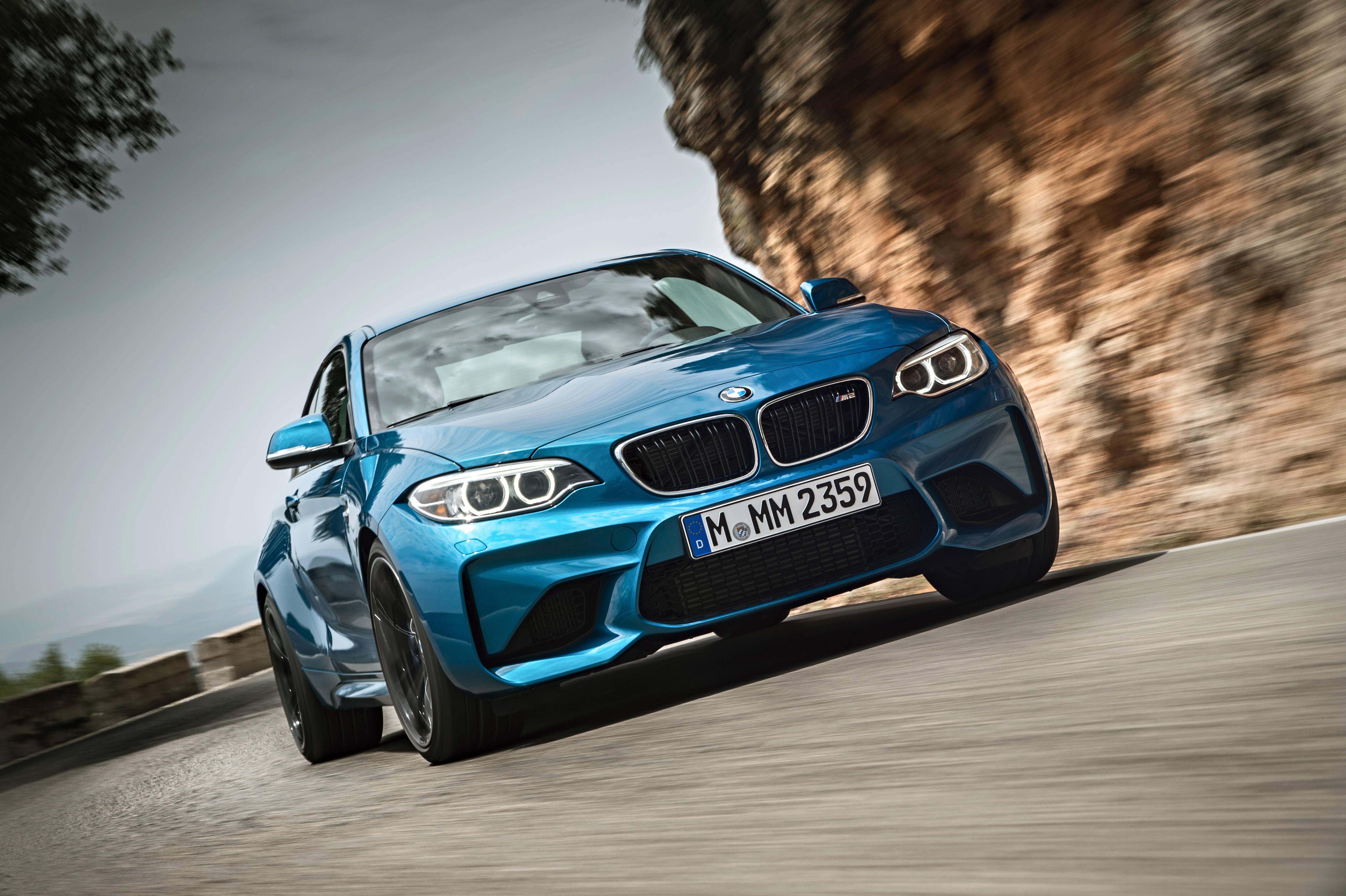 BMW M2 ile fırlatma Duvar Kağıdı