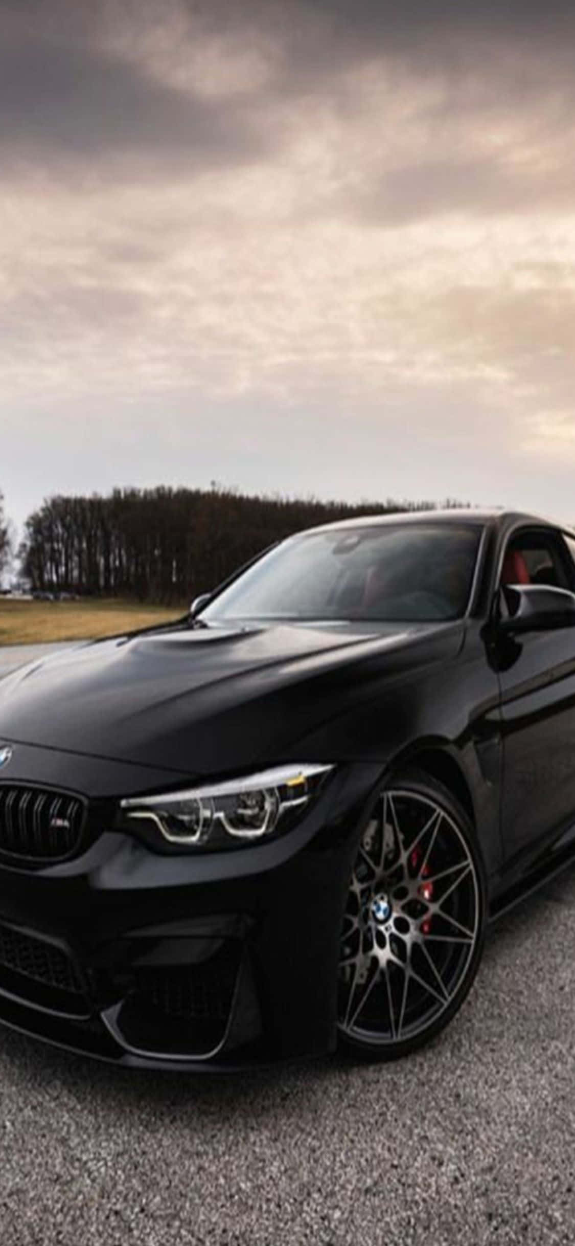 BMW M4 Coupe ve iPhone X: Mükemmel Uyum Duvar Kağıdı