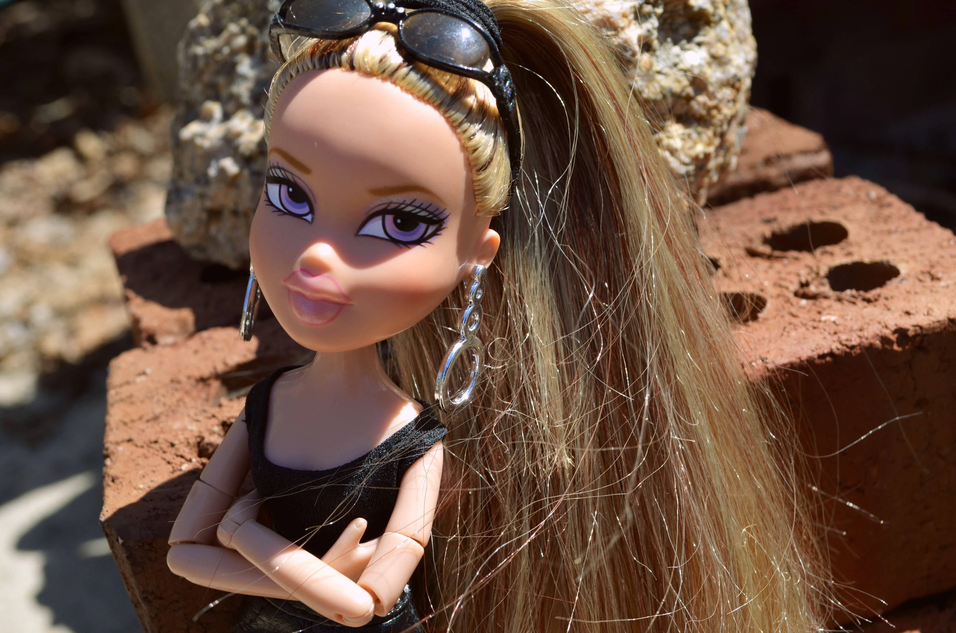 Bratz Estetiği Güneş Altında Duvar Kağıdı