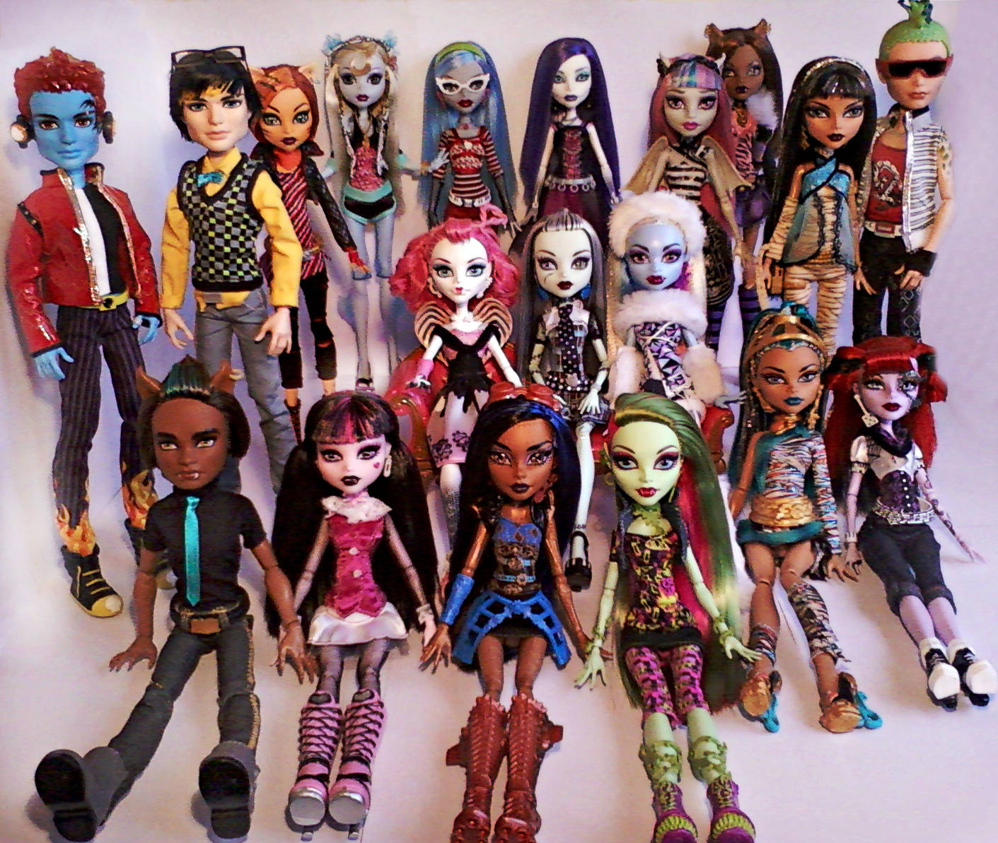 Bratz Estetik Bebek Koleksiyonu Duvar Kağıdı