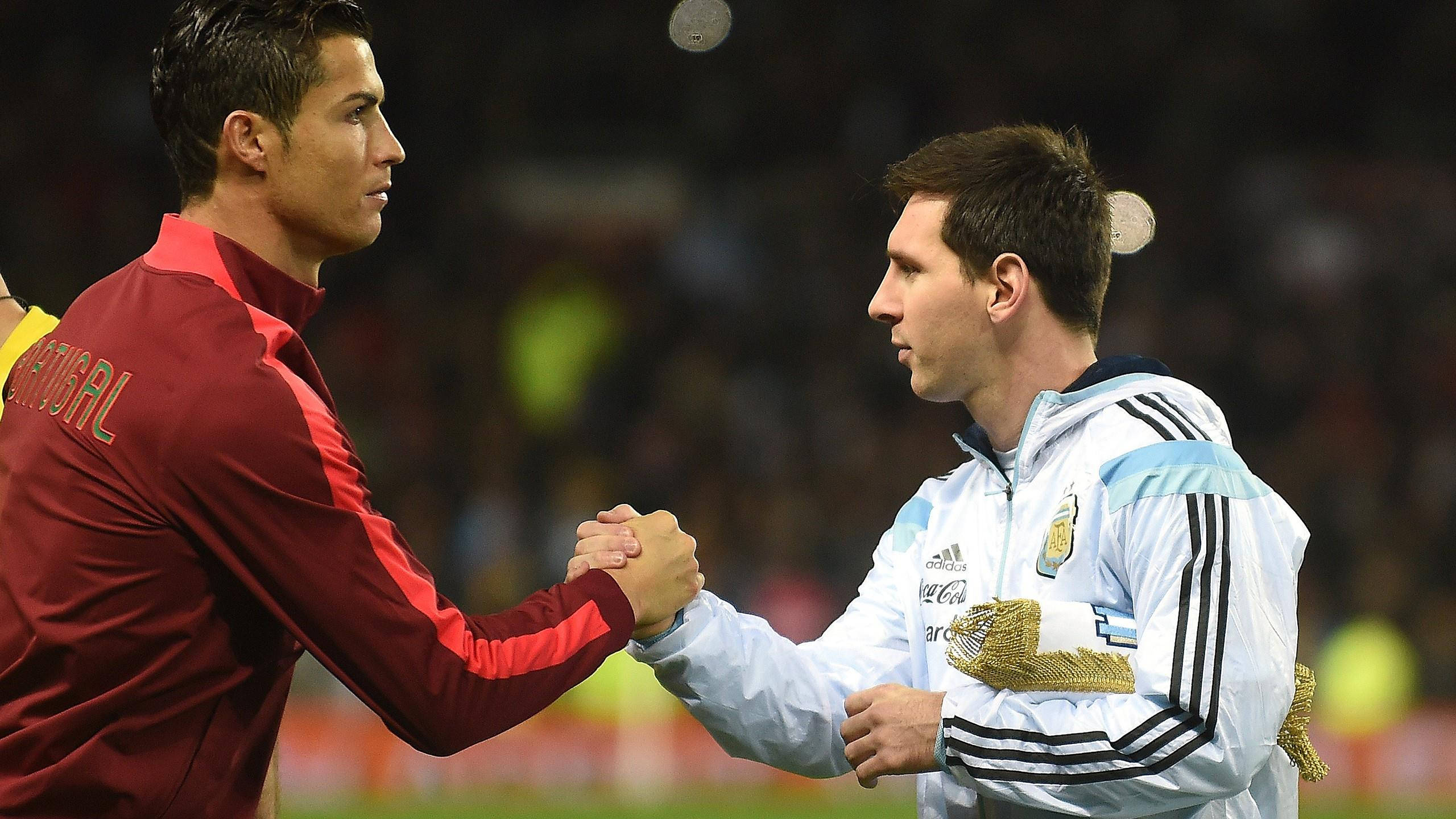 Bro Shake Messi ve Ronaldo 4K Duvar Kağıdı