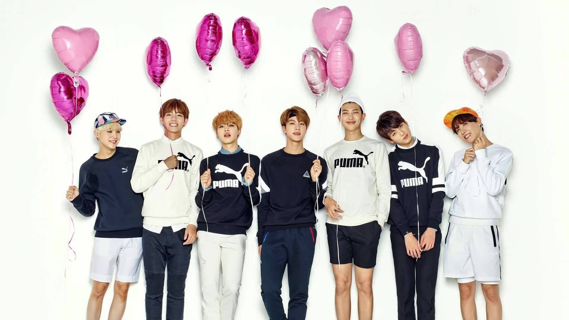 'BTS - Bizimle Eğlenceli Bir Gün Geçirin!' Duvar Kağıdı