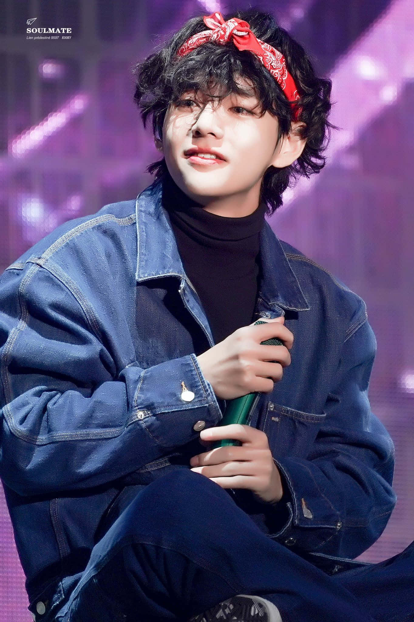 BTS'den V - Sevimliliğin Gücü Duvar Kağıdı