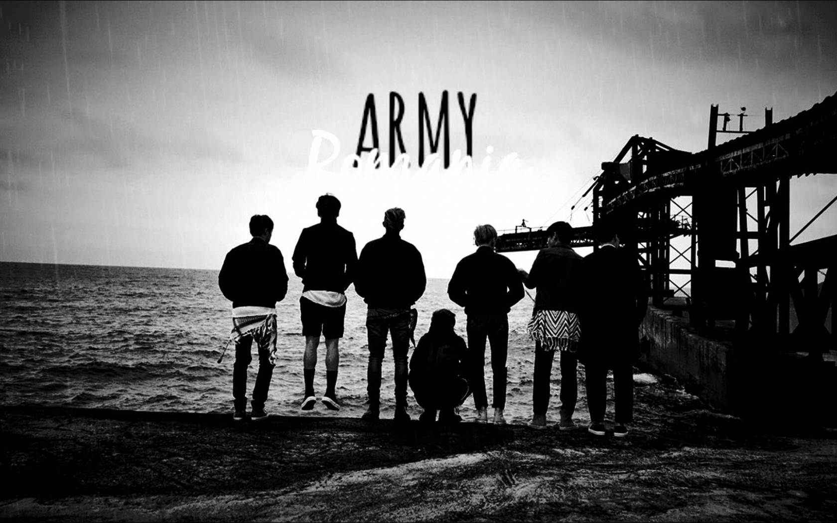 BTS Deniz Kenarında Siyah Beyaz Dizüstü Bilgisayar Duvar Kağıdı