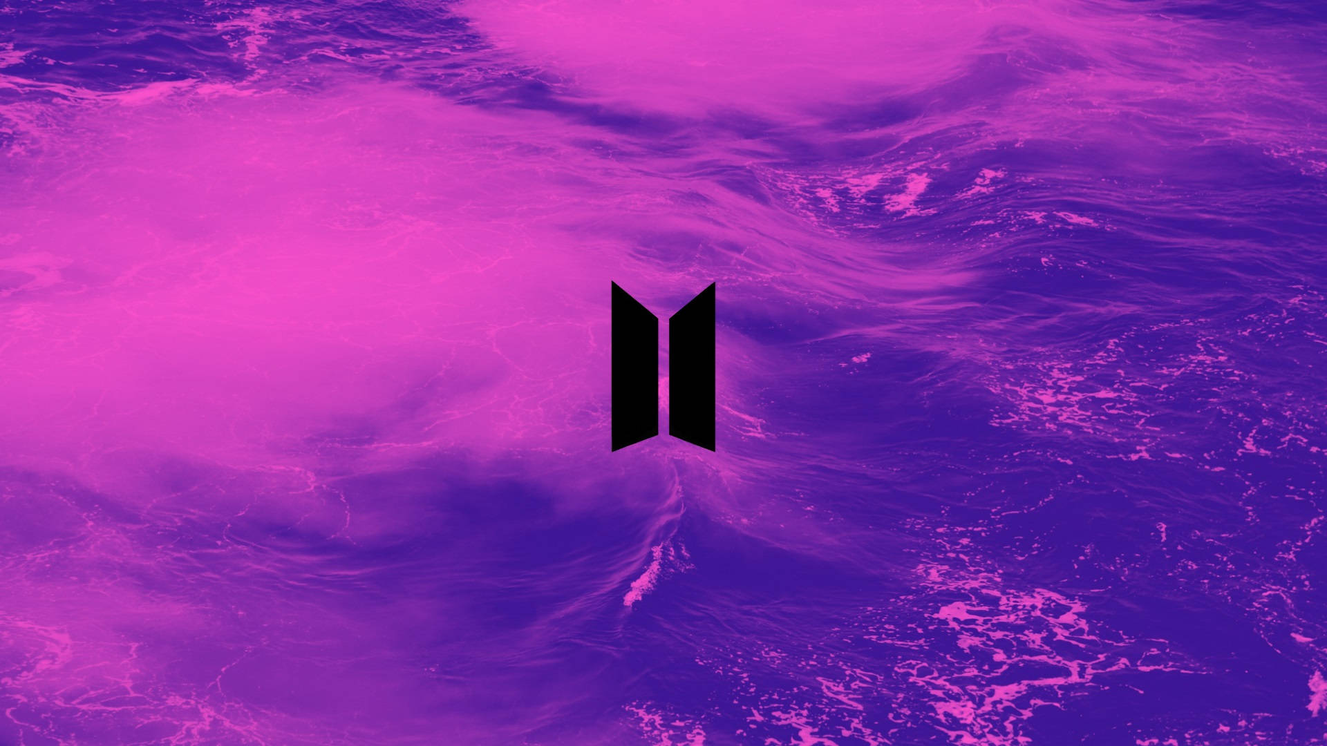 BTS Logosu Deniz Üzerindeki Bulutlarda Dizüstü Bilgisayar Duvar Kağıdı