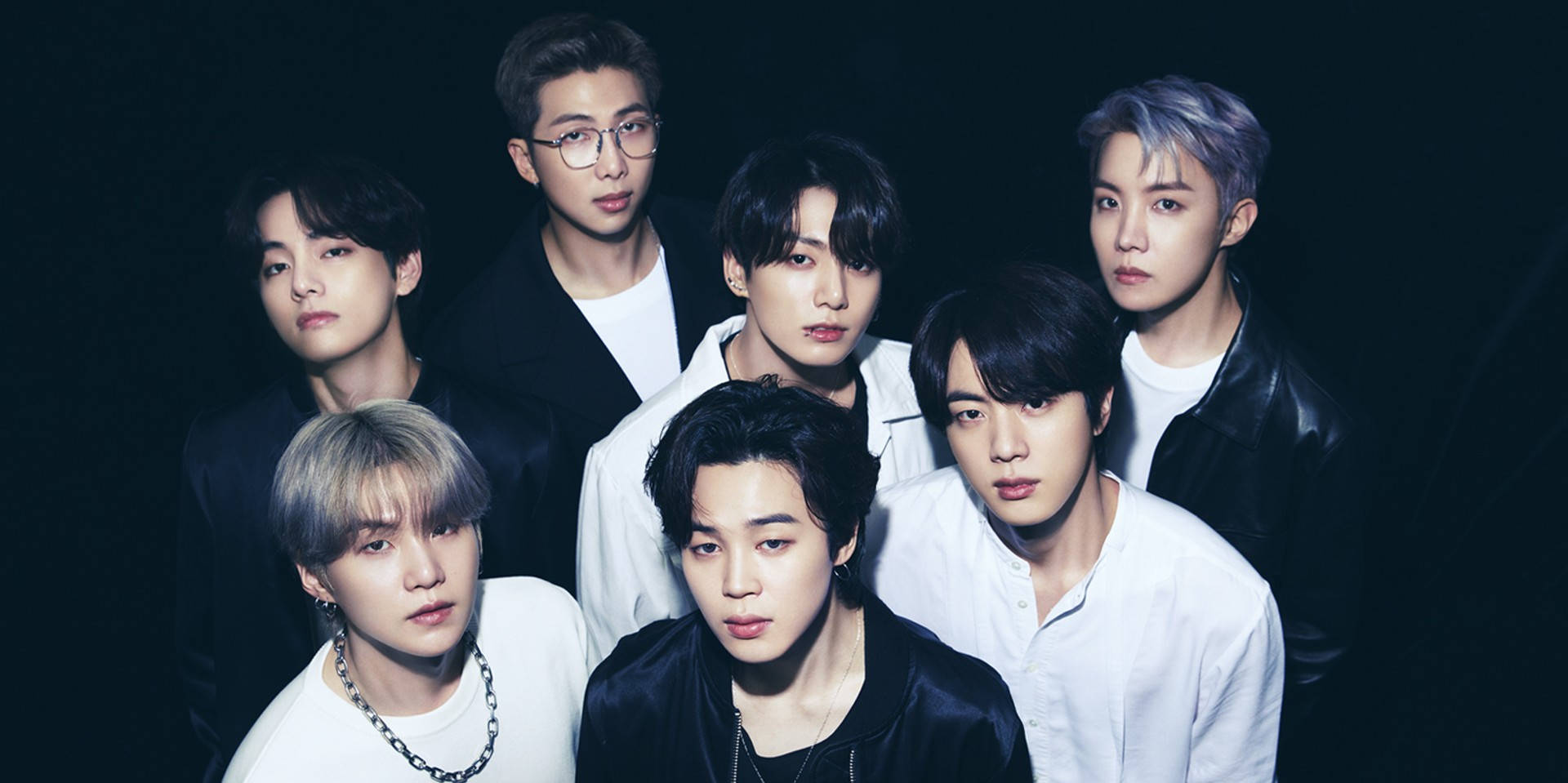 BTS Siyah Beyaz Masaüstü Duvar Kağıdı