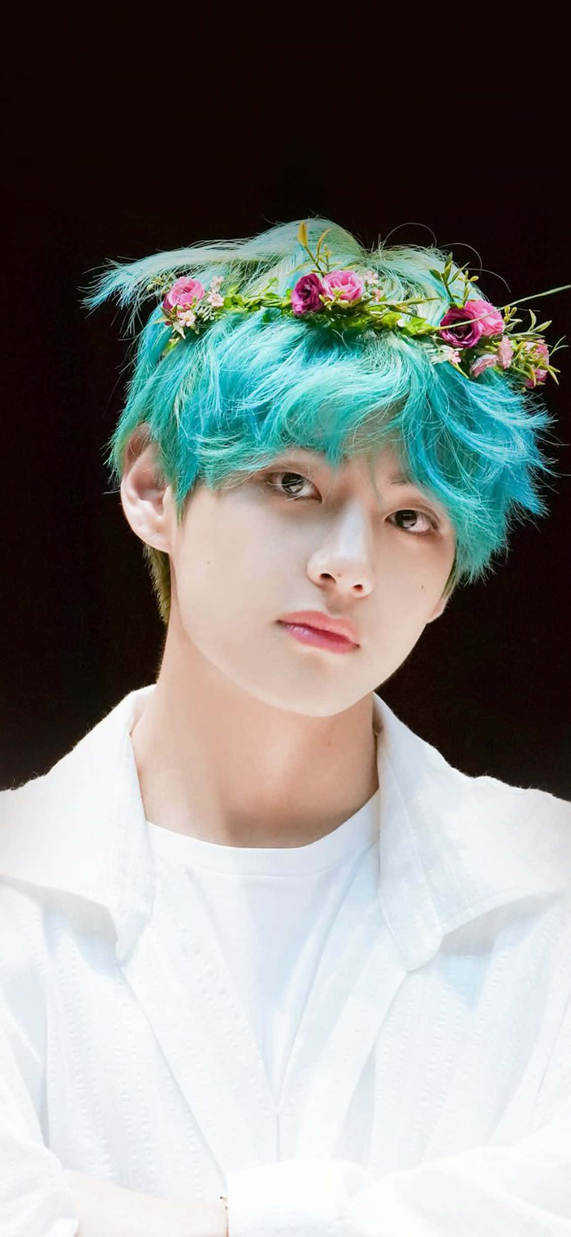 BTS V gençlik neşesi ve özgüveni saçıyor Duvar Kağıdı
