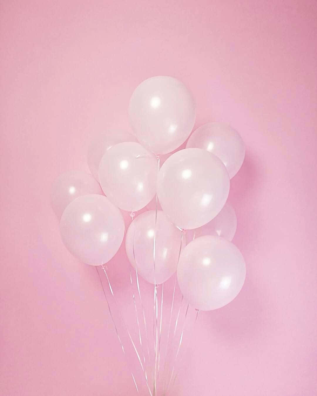 Bu güzel pastel pembe estetikle yumuşaklık ve sakinliği deneyimleyin. Duvar Kağıdı