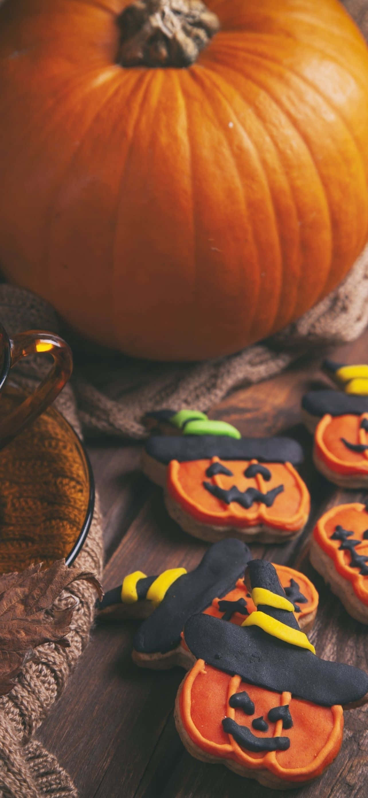Bu ürkütücü derecede havalı Halloween iPhone arka planı ile korkunç bir atmosfer yakalayın! Duvar Kağıdı