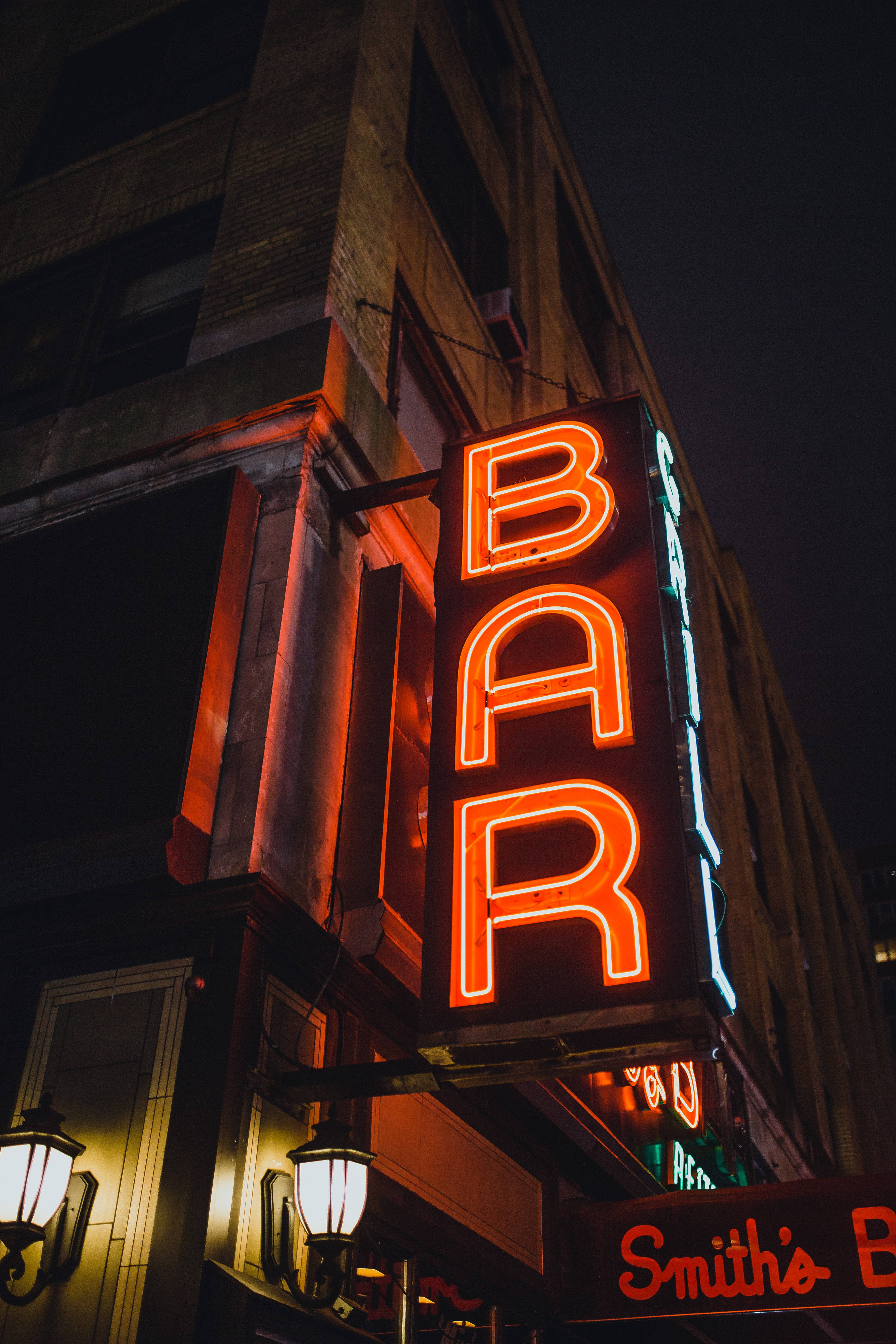 Büyük Bar Neon Tabelası Duvar Kağıdı