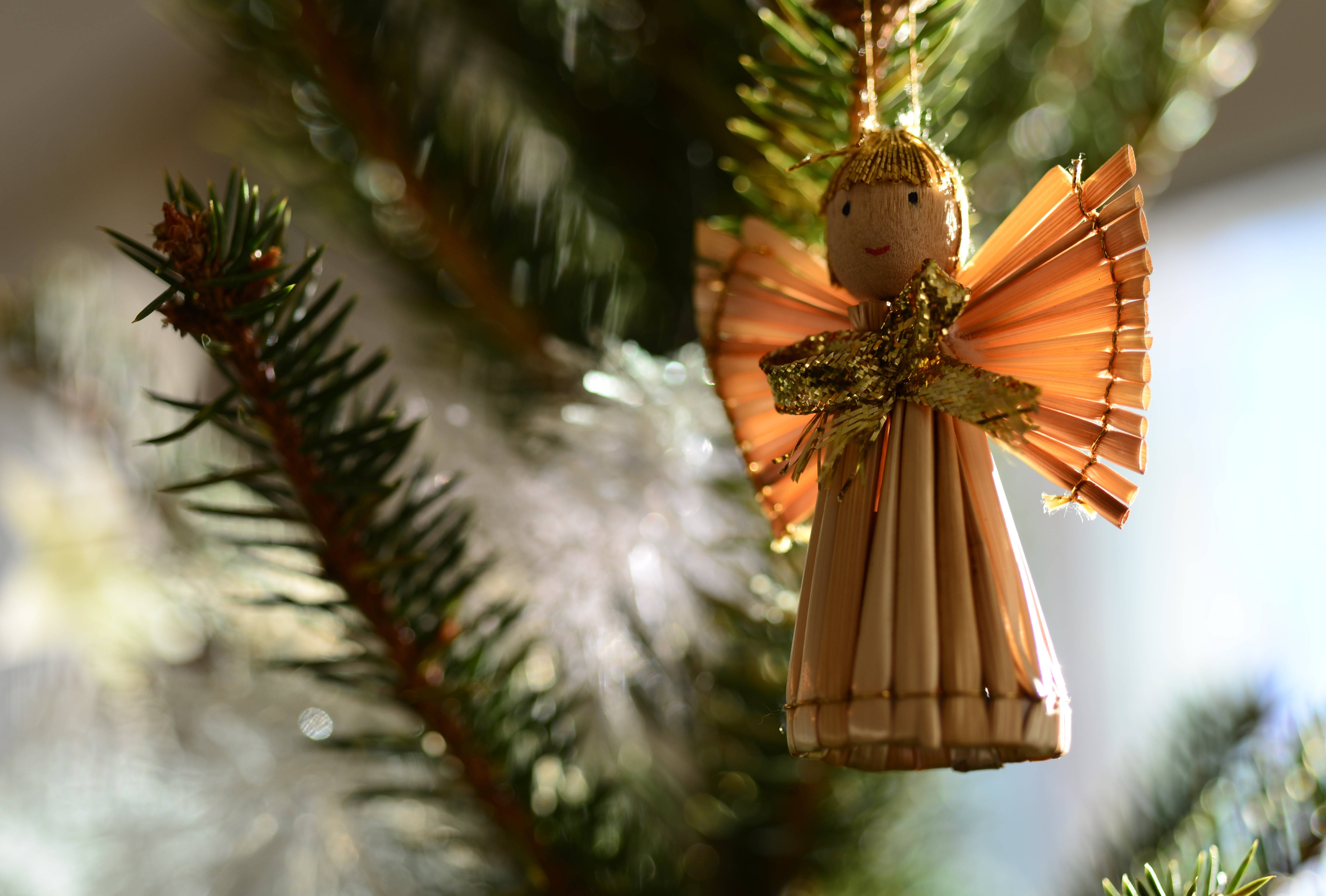 Büyüleyici El Yapımı Saman Noel Meleği Duvar Kağıdı