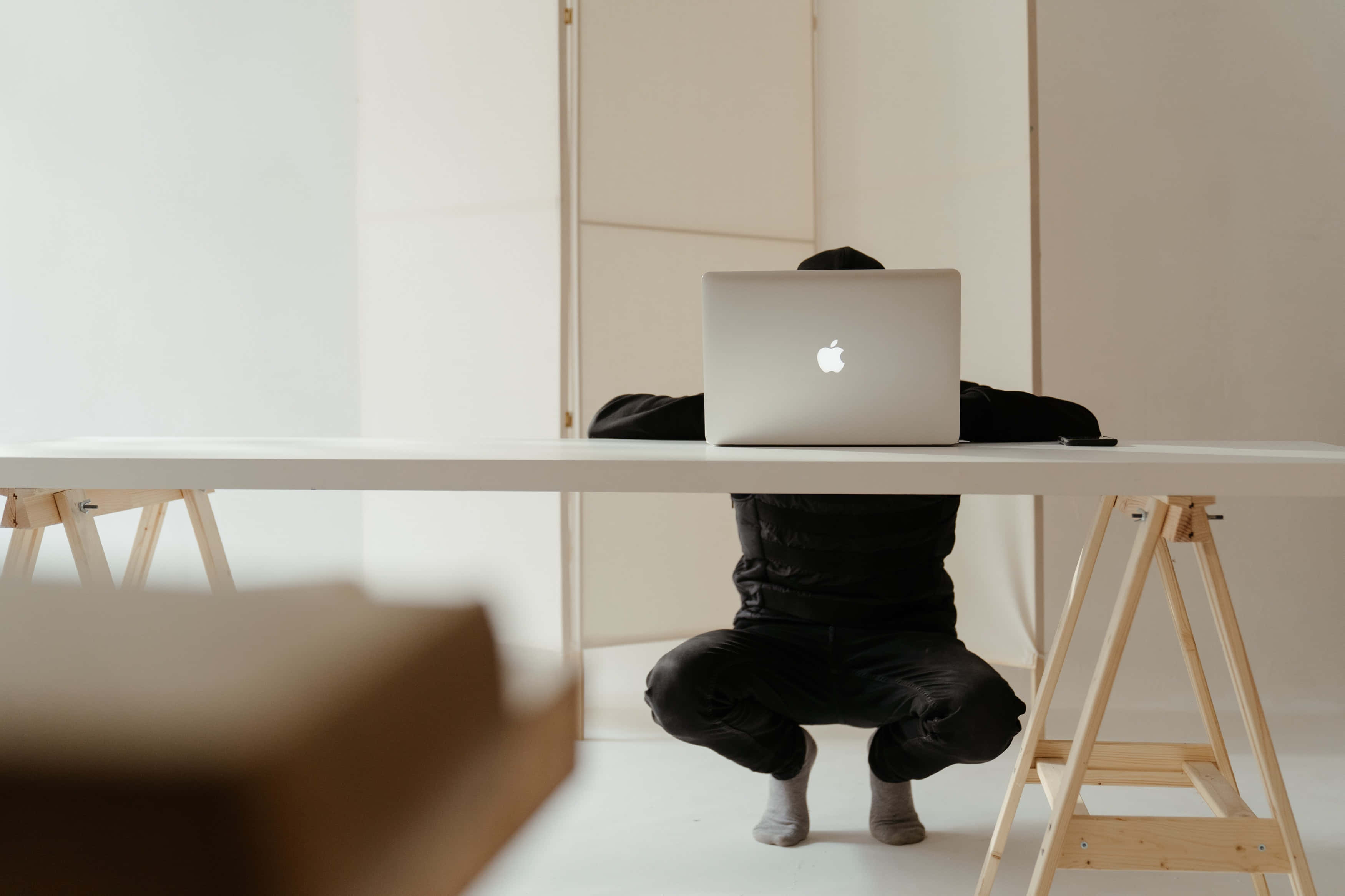 Çalışma alanınızı Estetik bir Macbook ile yenileyin Duvar Kağıdı