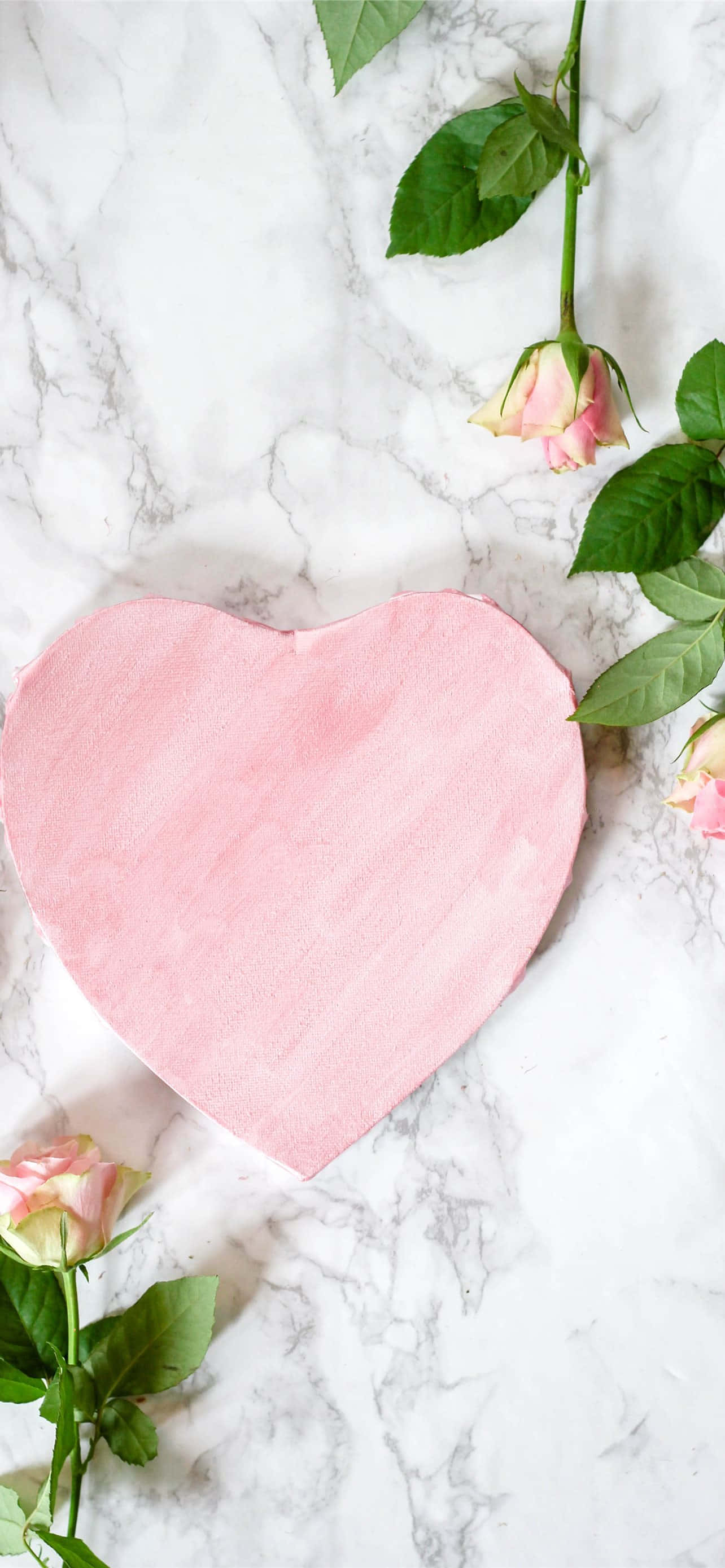 Canlı Pembe Kalp Dekoratif Arka Plan Duvar Kağıdı