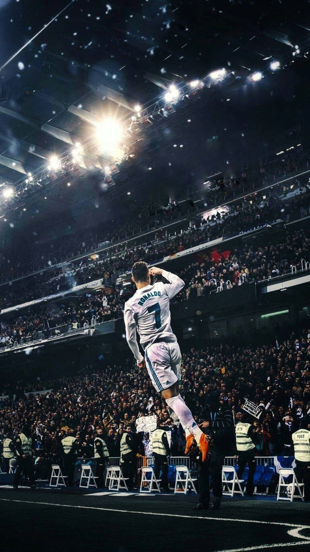 Çarpıcı Cristiano Ronaldo iPhone Duvar Kağıdı