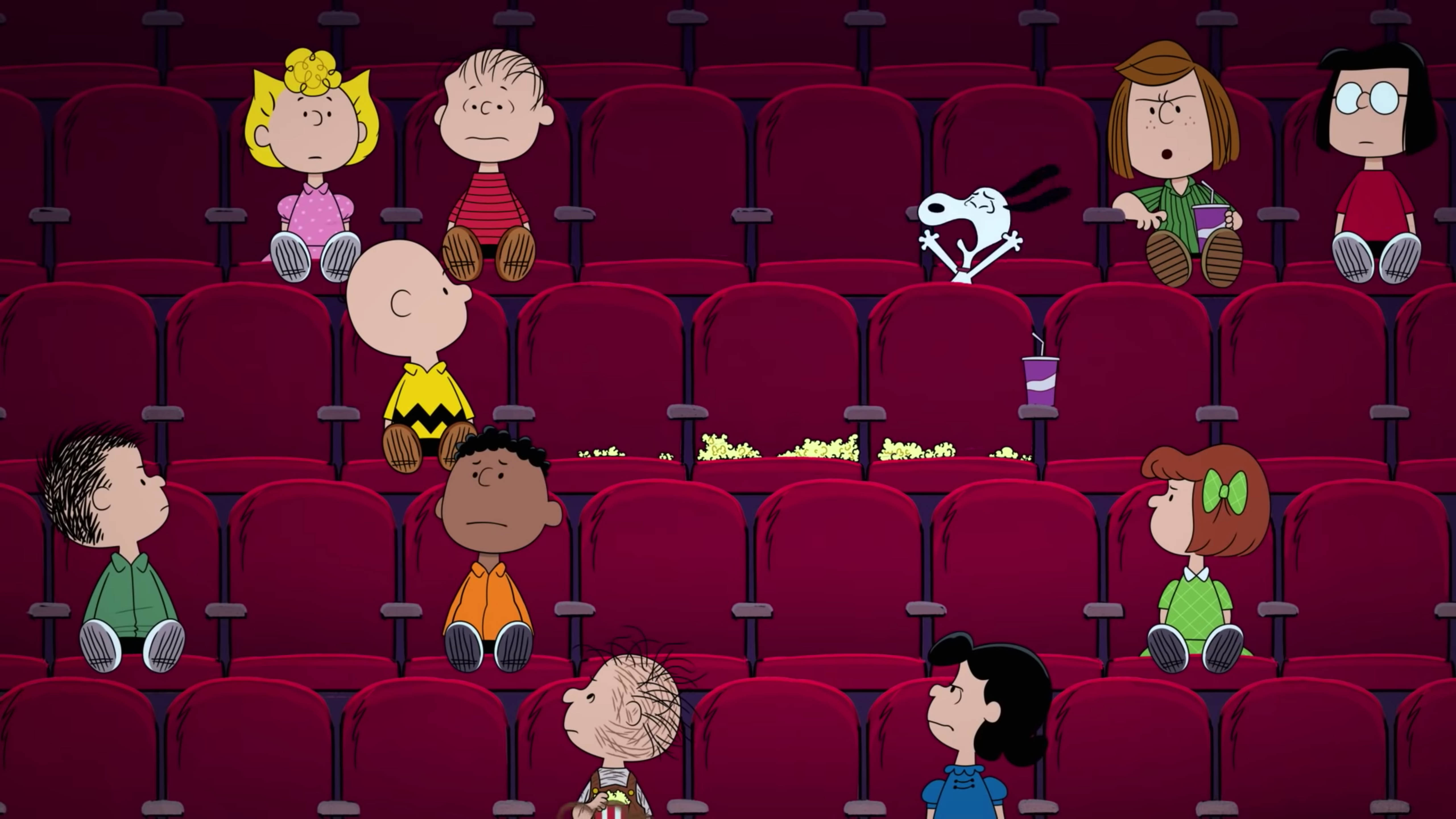 Charlie Brown Cadılar Bayramı Filmi İzliyor Duvar Kağıdı