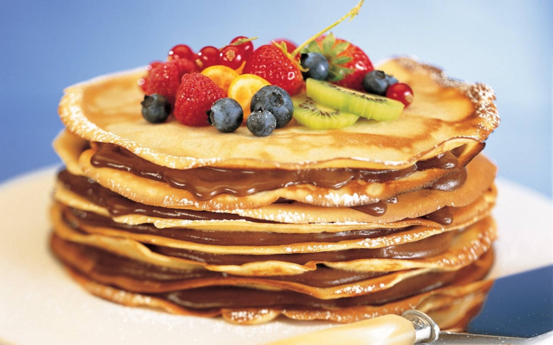 Chocolate Pancakes With Berries Duvar Kağıdı