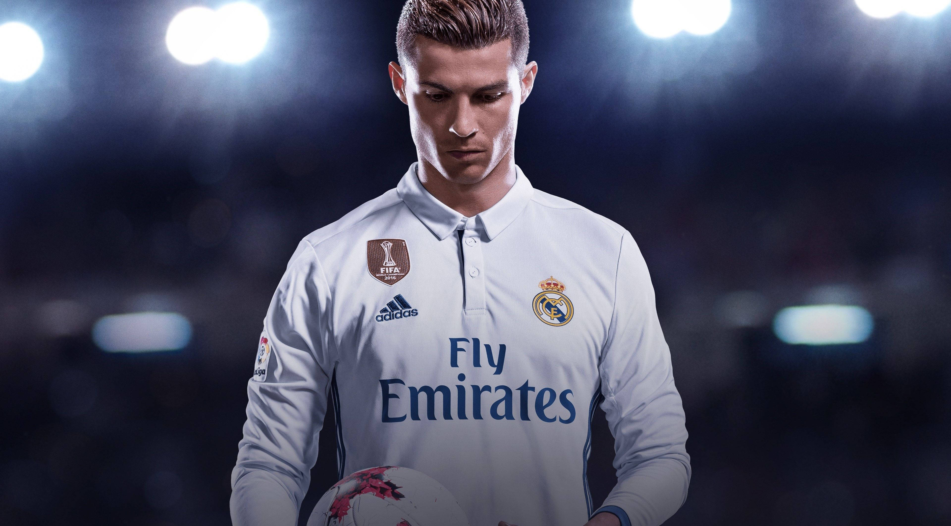 Cristiano Ronaldo, FIFA 17'de olağanüstü yetenekleriyle uluslararası başarının tadını çıkarıyor Duvar Kağıdı