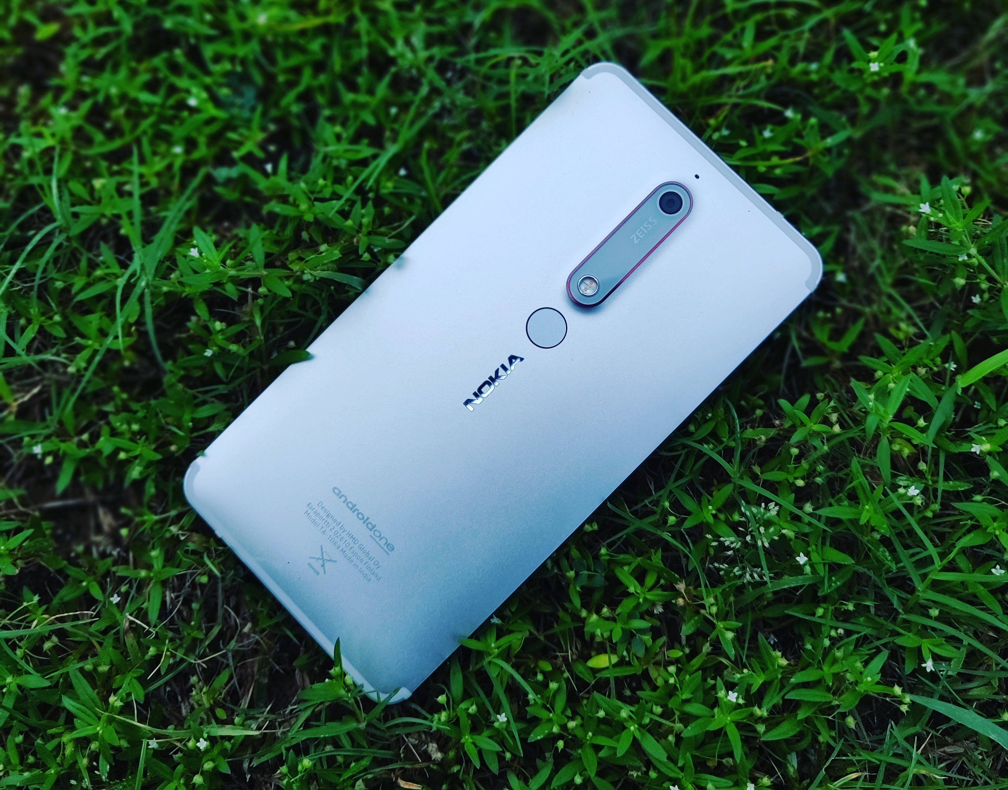 Demir Mavisi Nokia 6.1 Arka Duvar Kağıdı