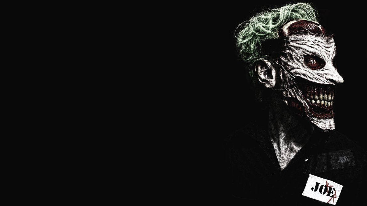 Derisi Yüzülmüş Joker Yüzü Duvar Kağıdı