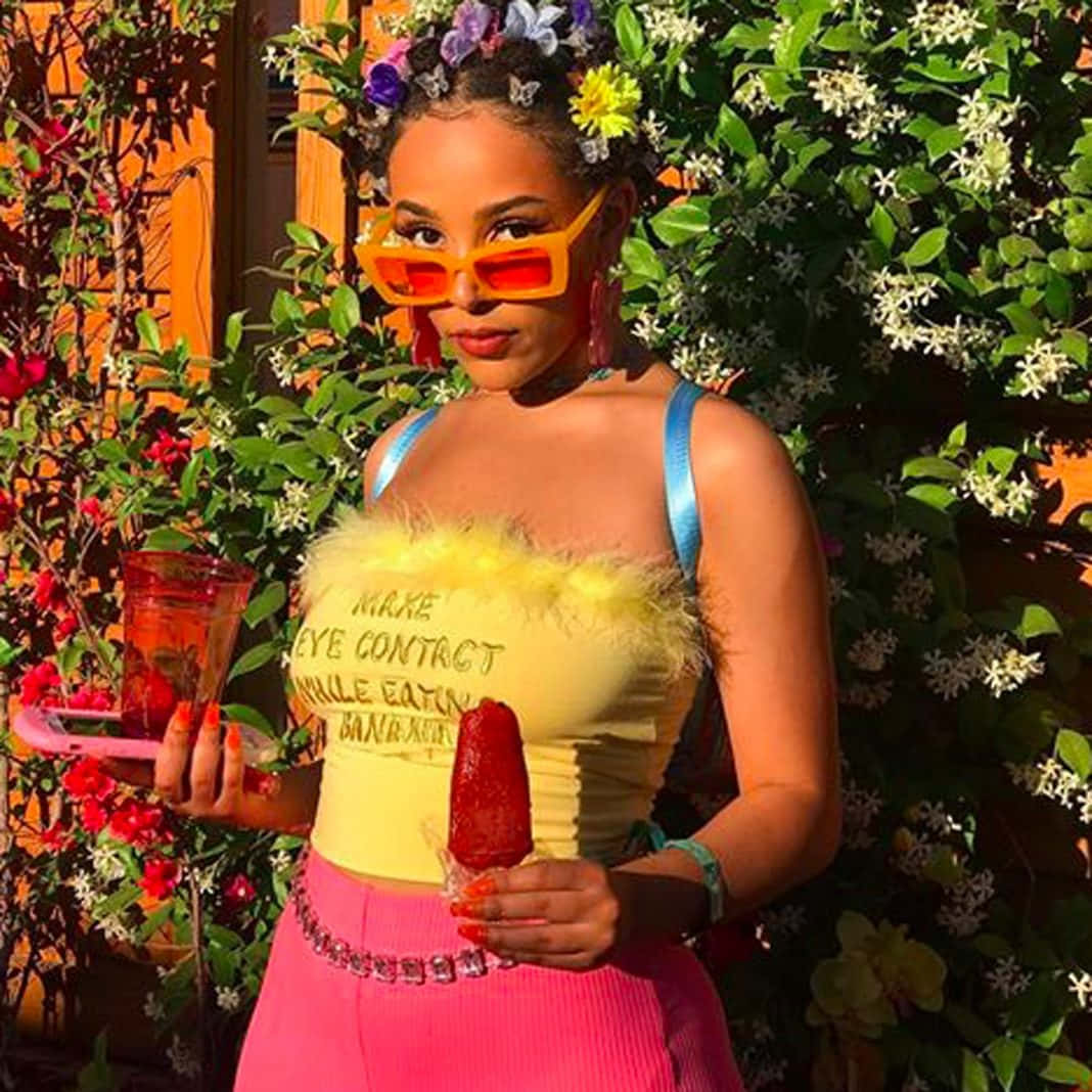 Doja Cat, benzersiz tarzı ve bulaşıcı enerjisiyle gösteriyi çalıyor Duvar Kağıdı