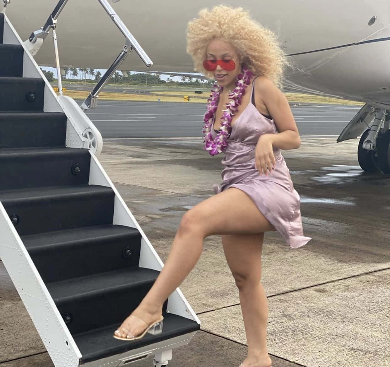 Doja Cat'in cesur tarzını benimsemesi. Duvar Kağıdı