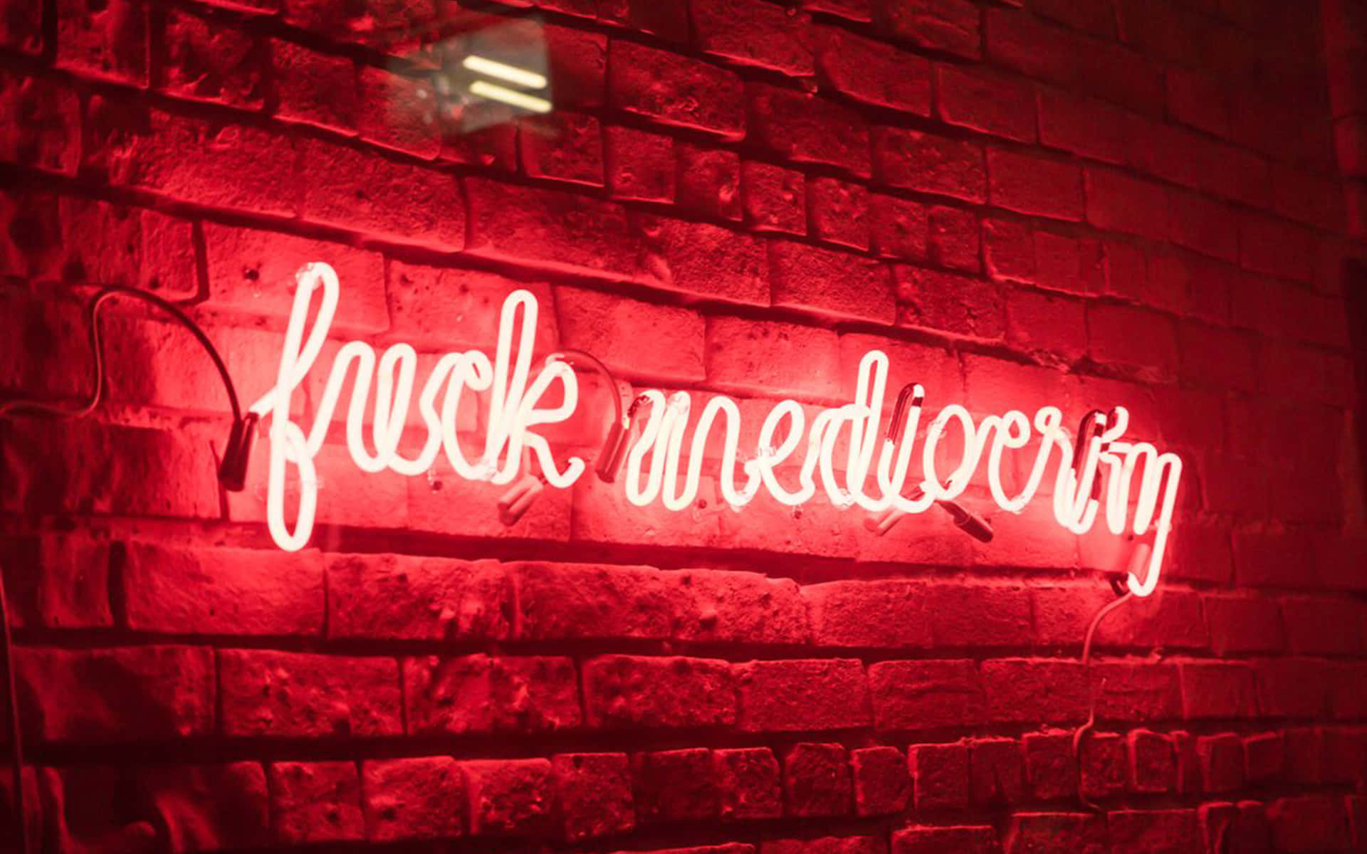 Dünyanızı bu canlı Neon Kırmızısı Estetiği ile aydınlatın! Duvar Kağıdı