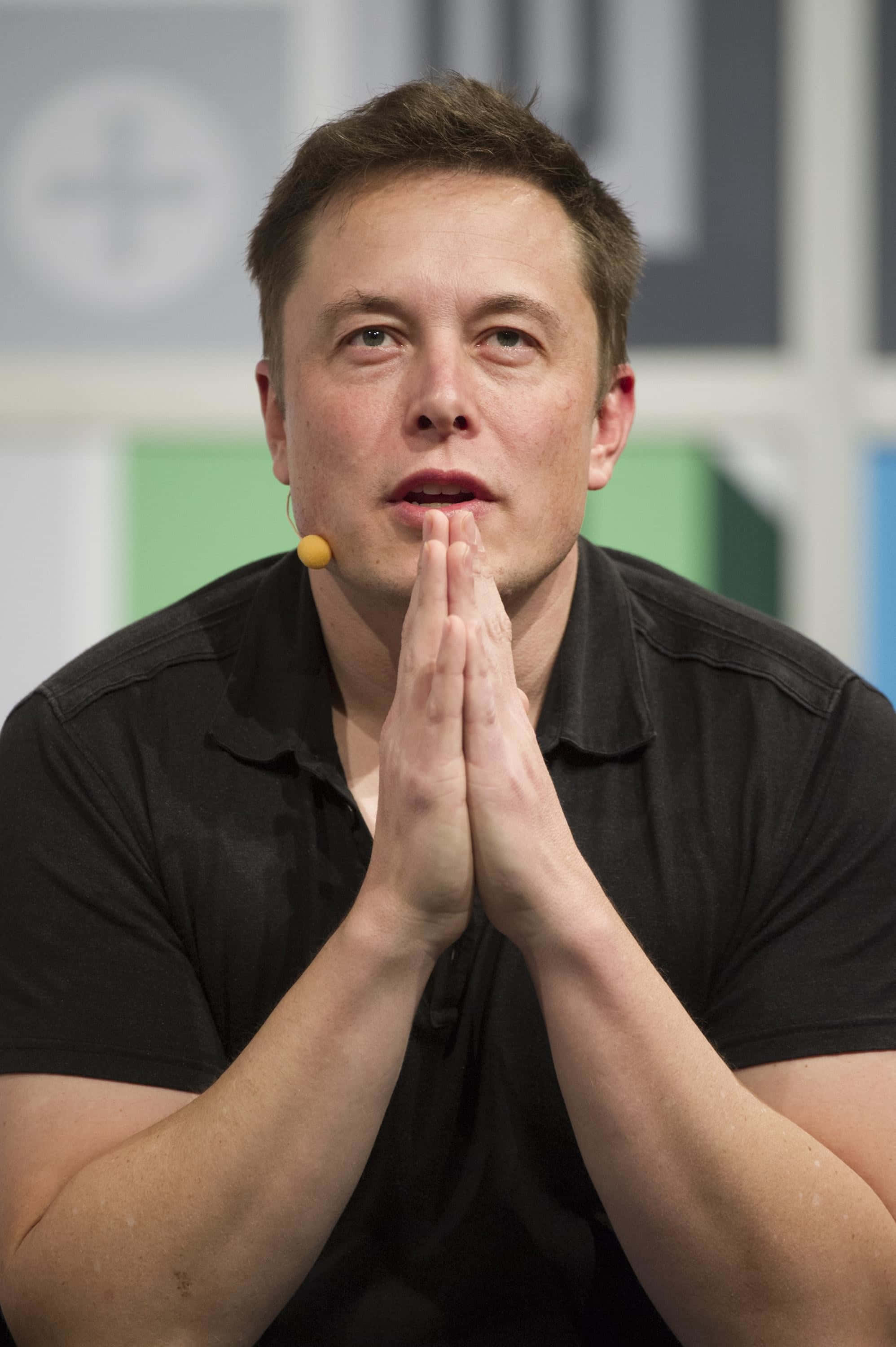 Elon Musk - Geleceğin Yenilikçisi Duvar Kağıdı