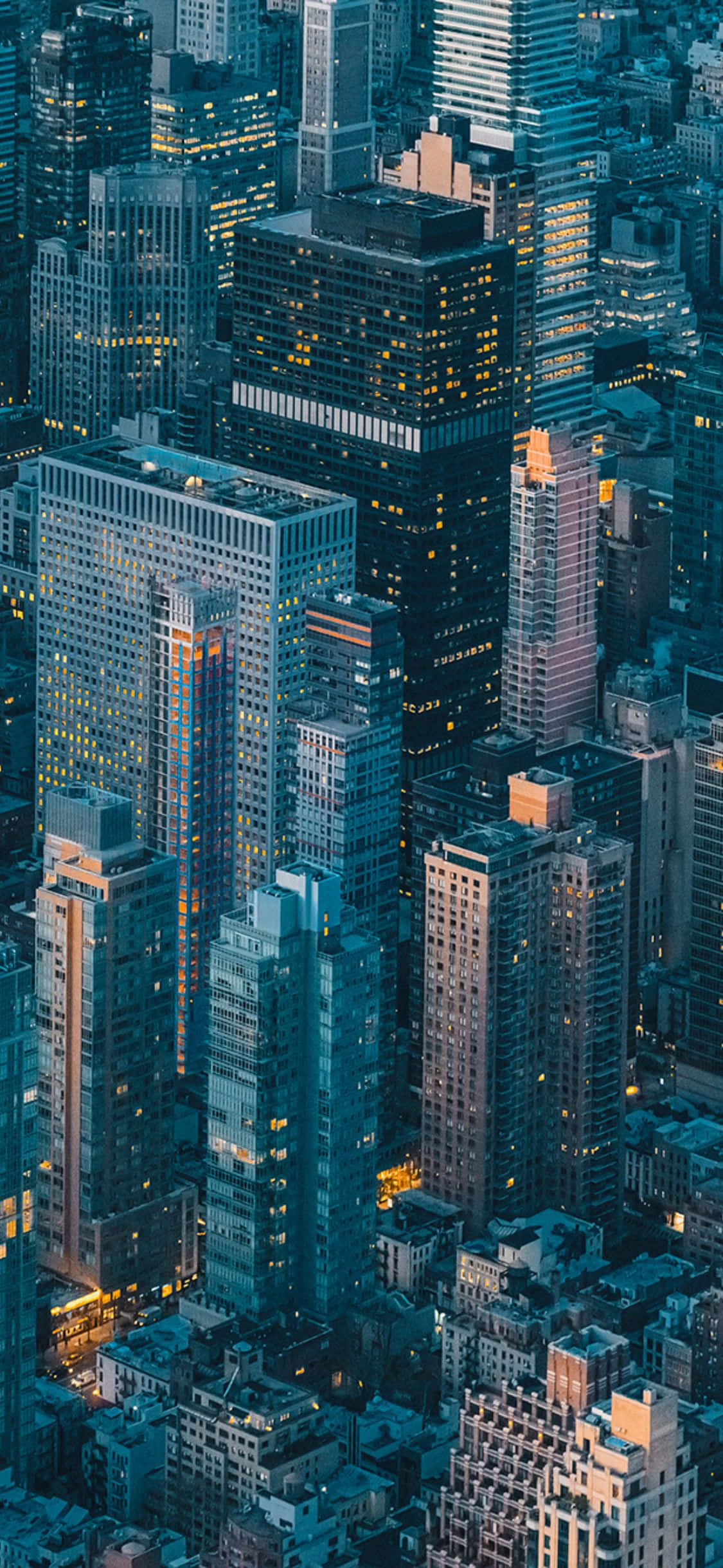 Empire State Binası'nın tepesinden yepyeni iPhone X ile New York manzaralarını keşfetmek Duvar Kağıdı