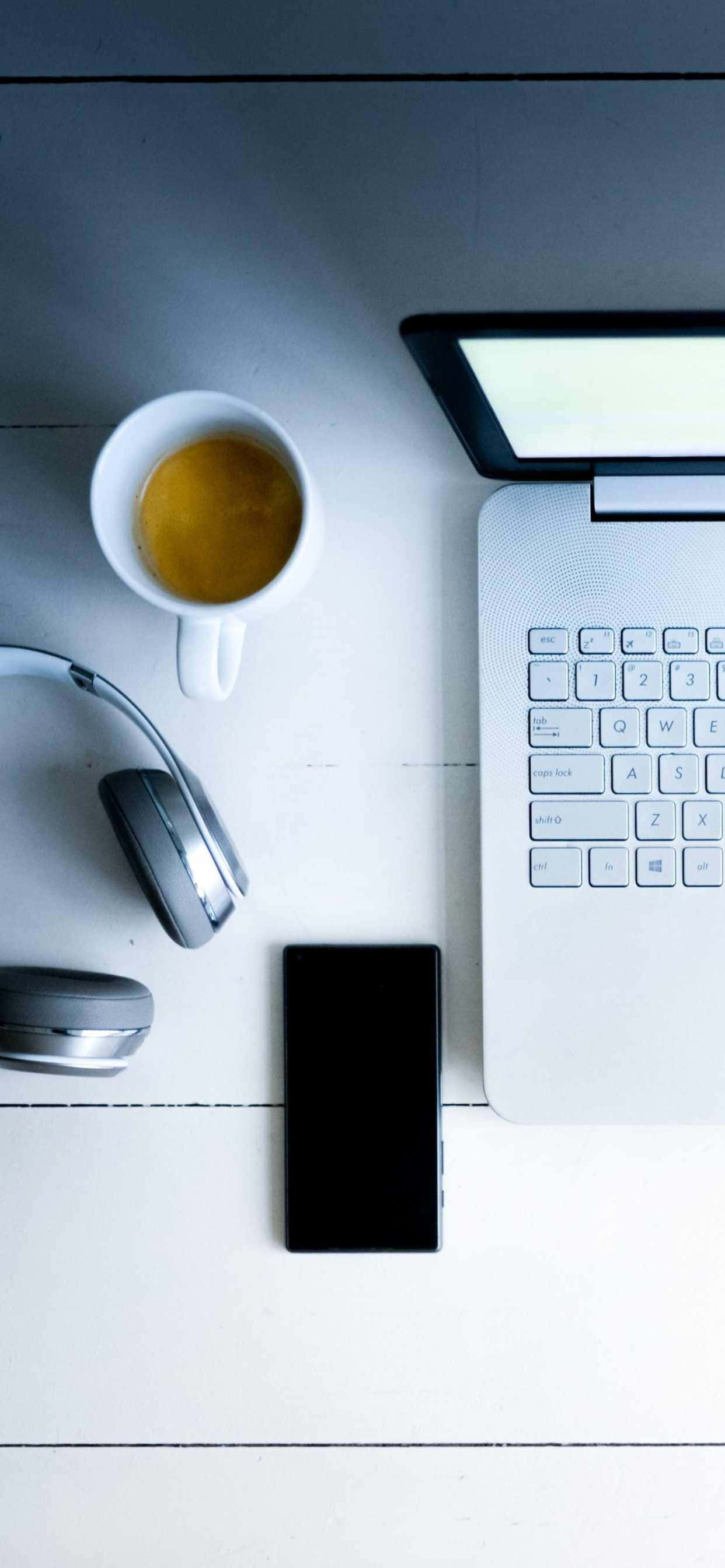 En yeni iPhone Xs Max Office ile üretkenliği yüksek tutun. Duvar Kağıdı