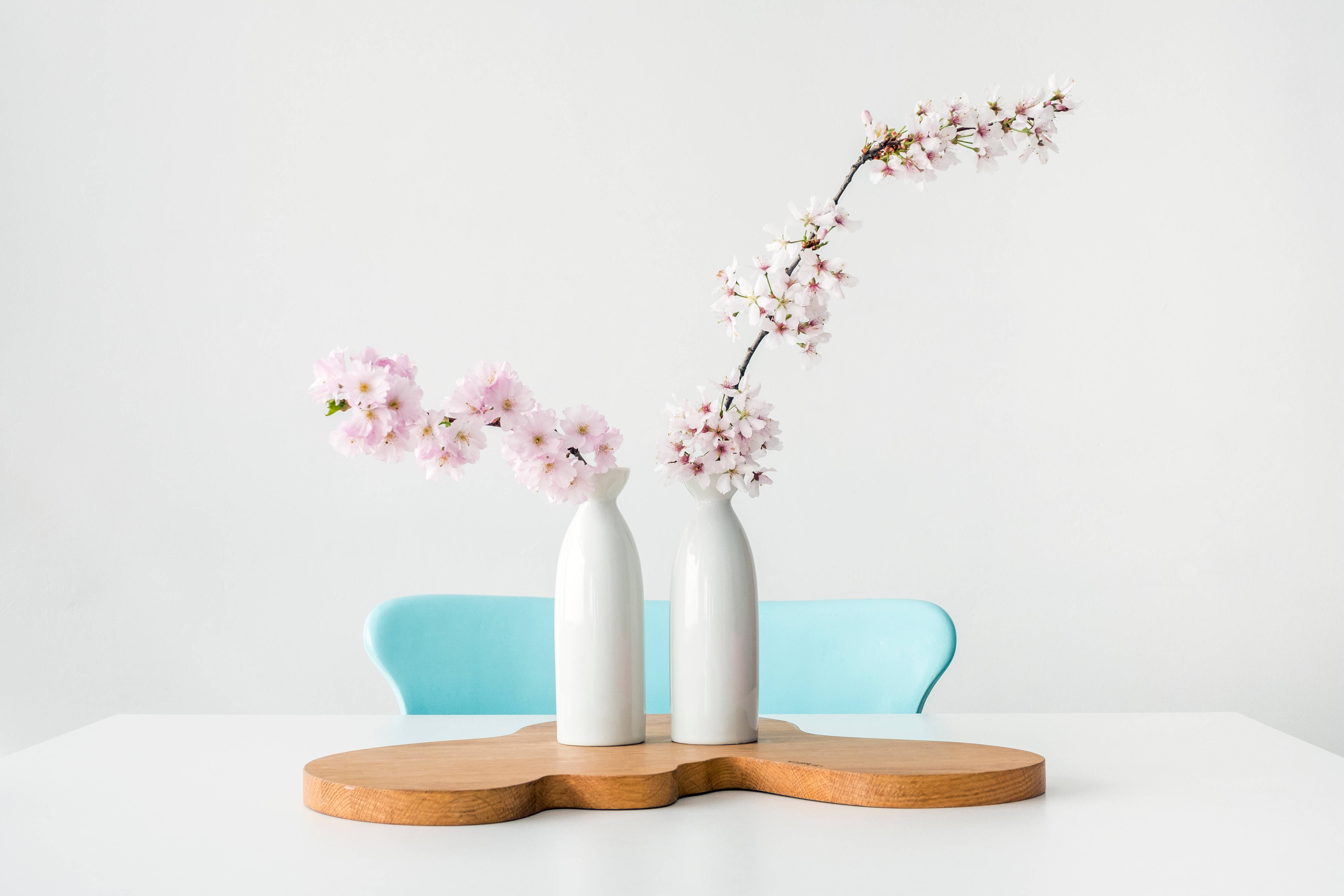 Estetik Minimalist Pastel Gotik Masa Duvar Kağıdı