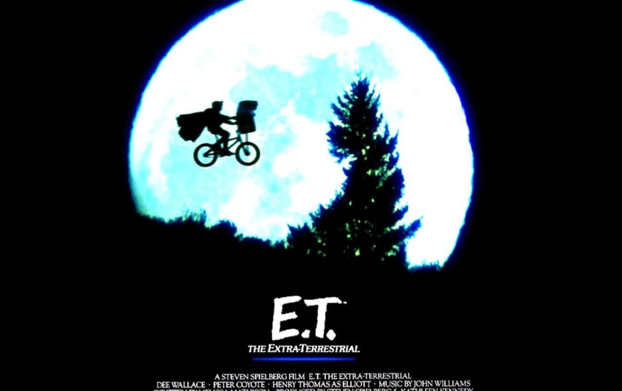 et film afişi, gökyüzünde bisiklet süren bir adam Duvar Kağıdı