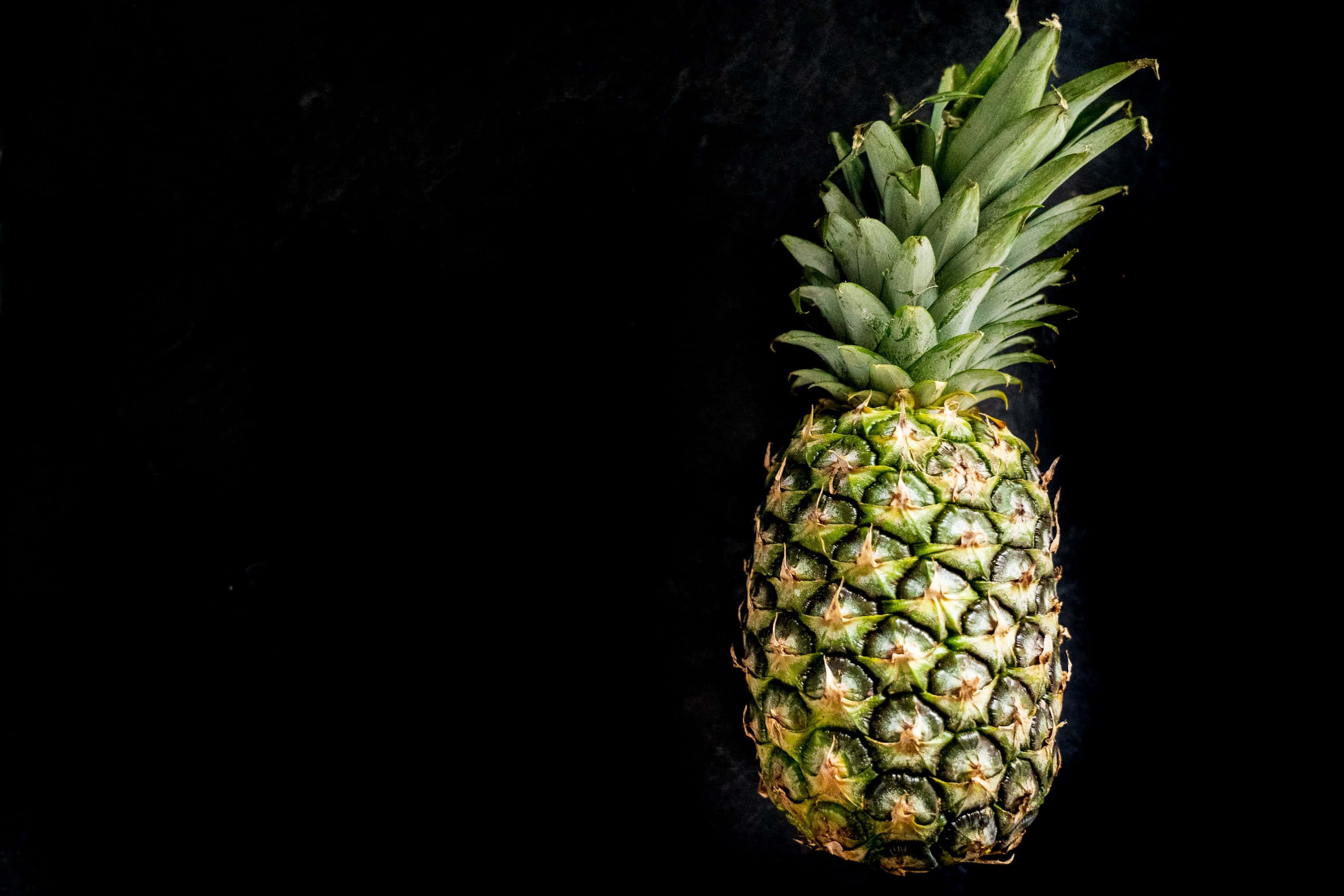 Ferahlatıcı bir ananas içeceği için mükemmel bir gün Duvar Kağıdı
