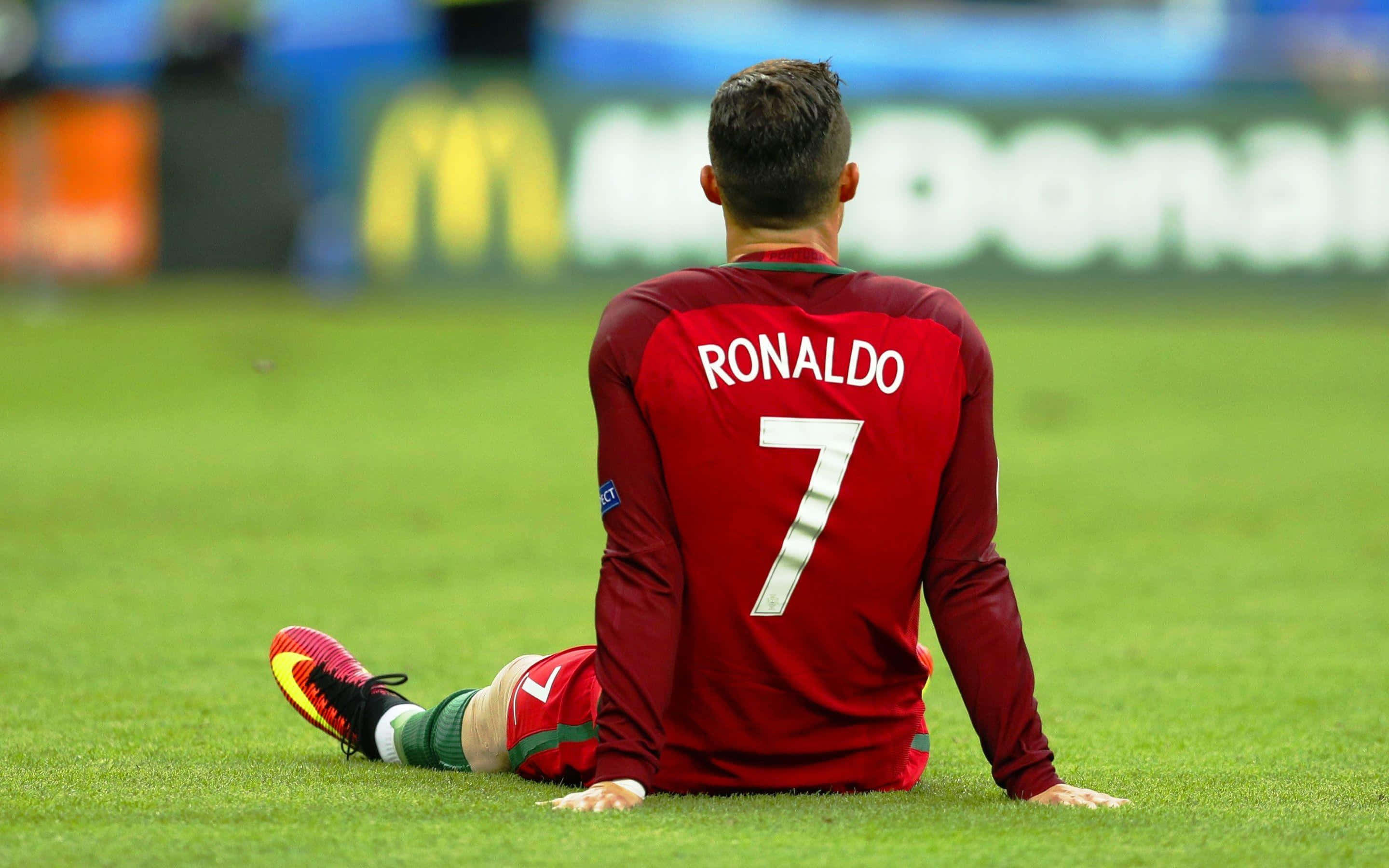 Futbolcu Cristiano Ronaldo Resmi Duvar Kağıdı