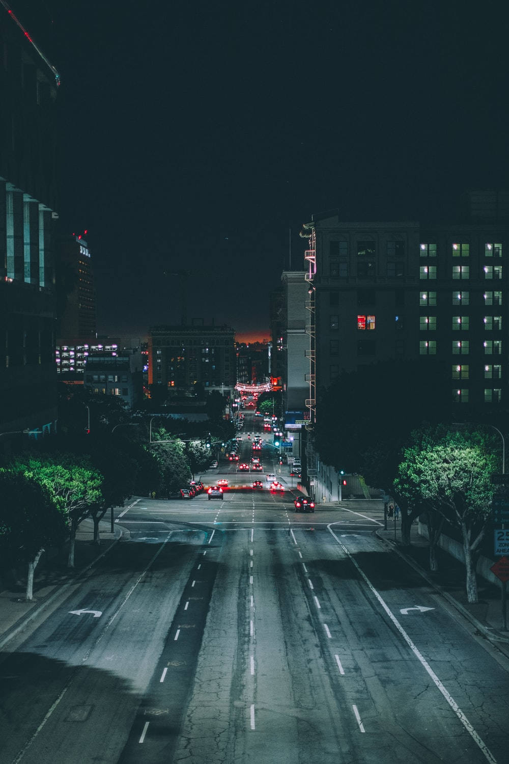 Gece Karanlık Şehir Duvar Kağıdı